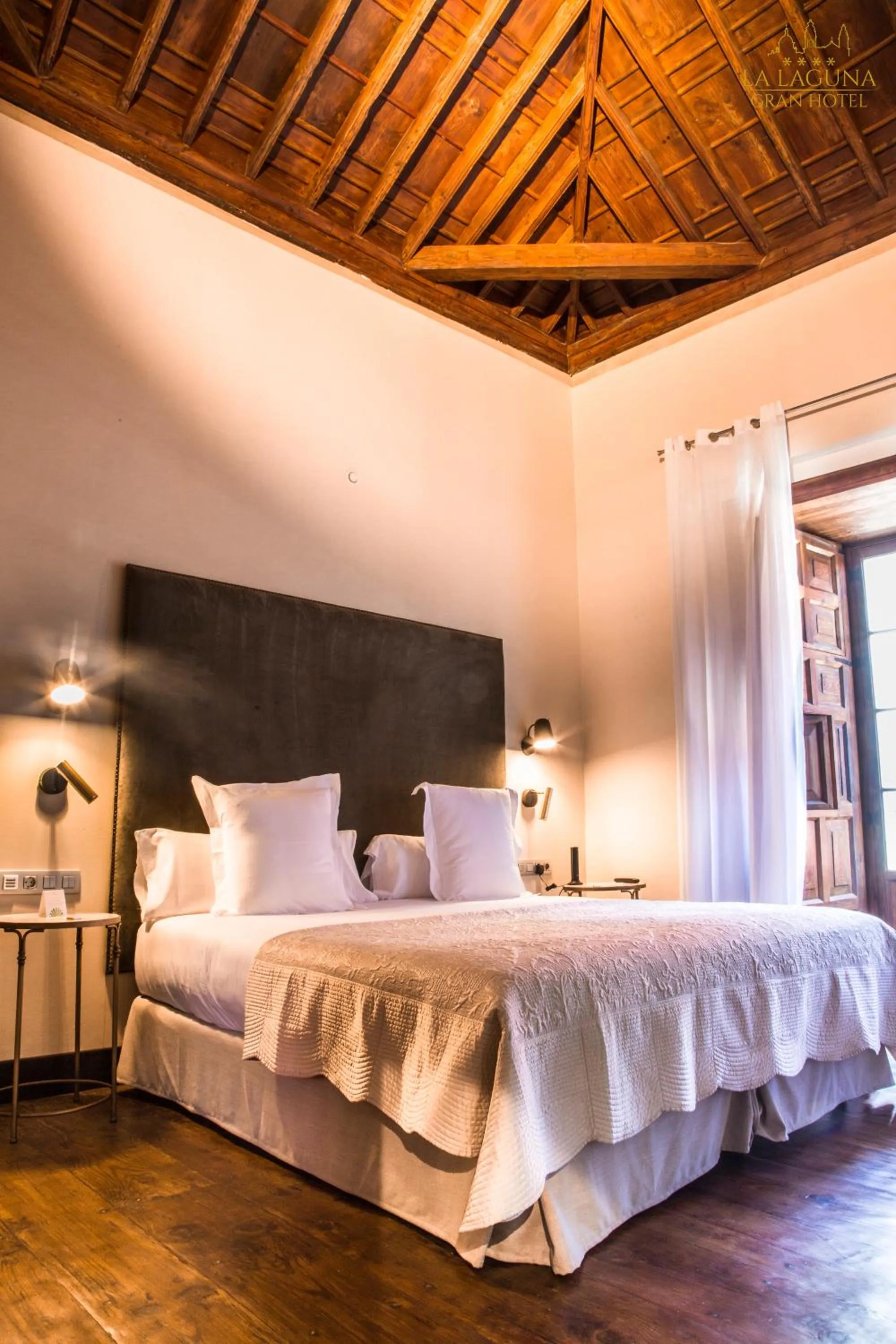 Bed in La Laguna Gran Hotel