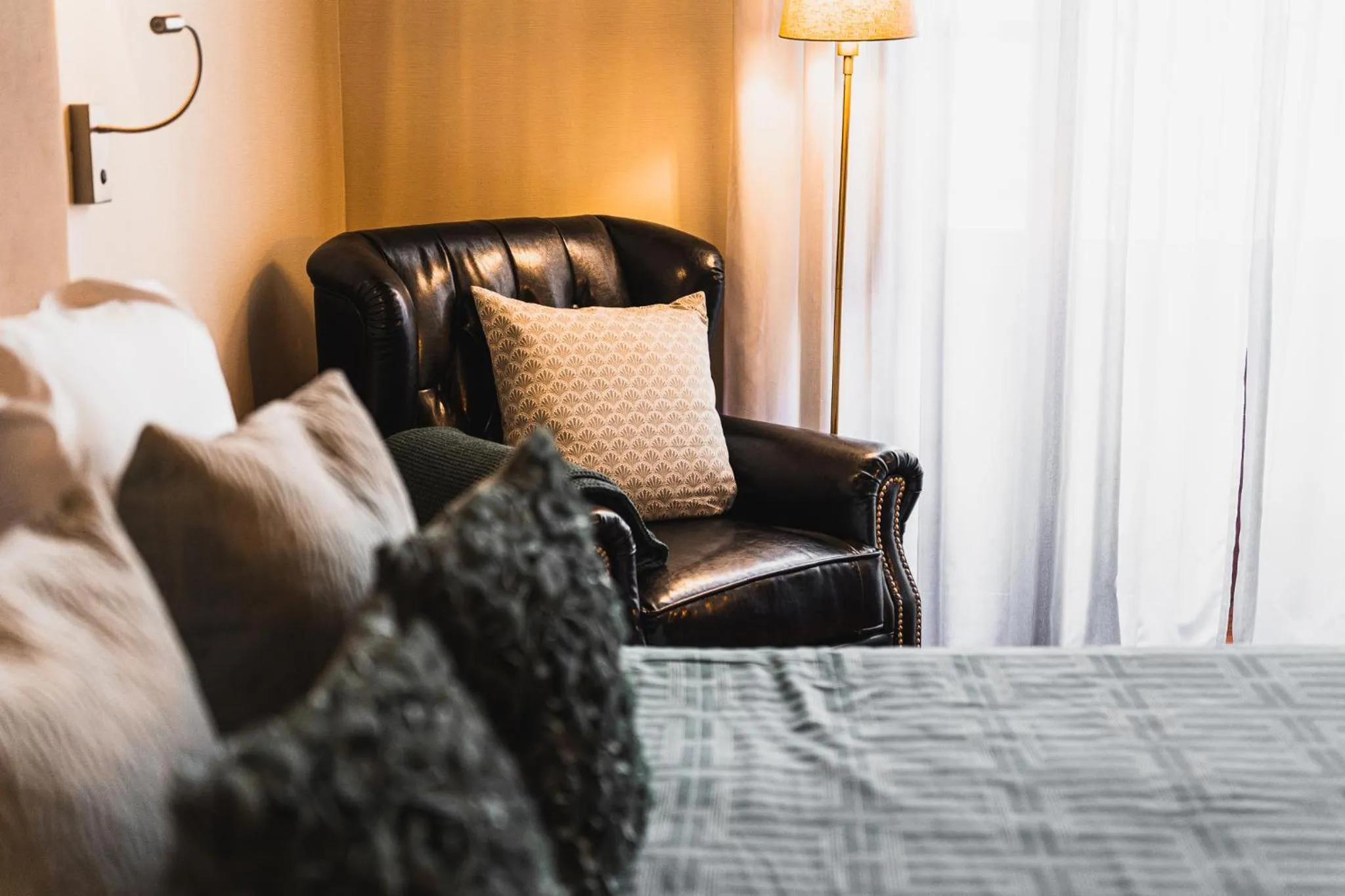 Living room, Bed in La Laguna Gran Hotel