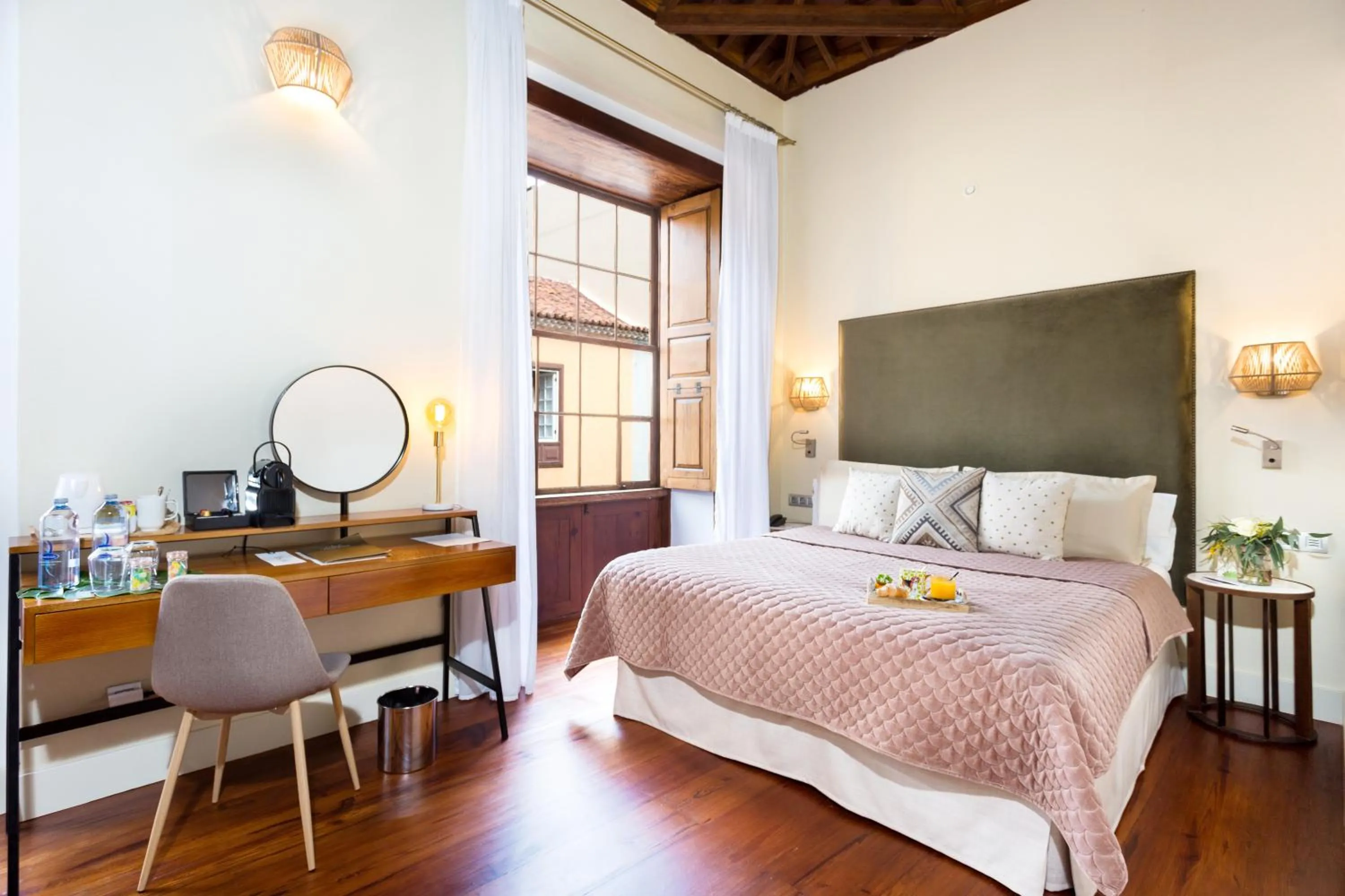 Bed in La Laguna Gran Hotel