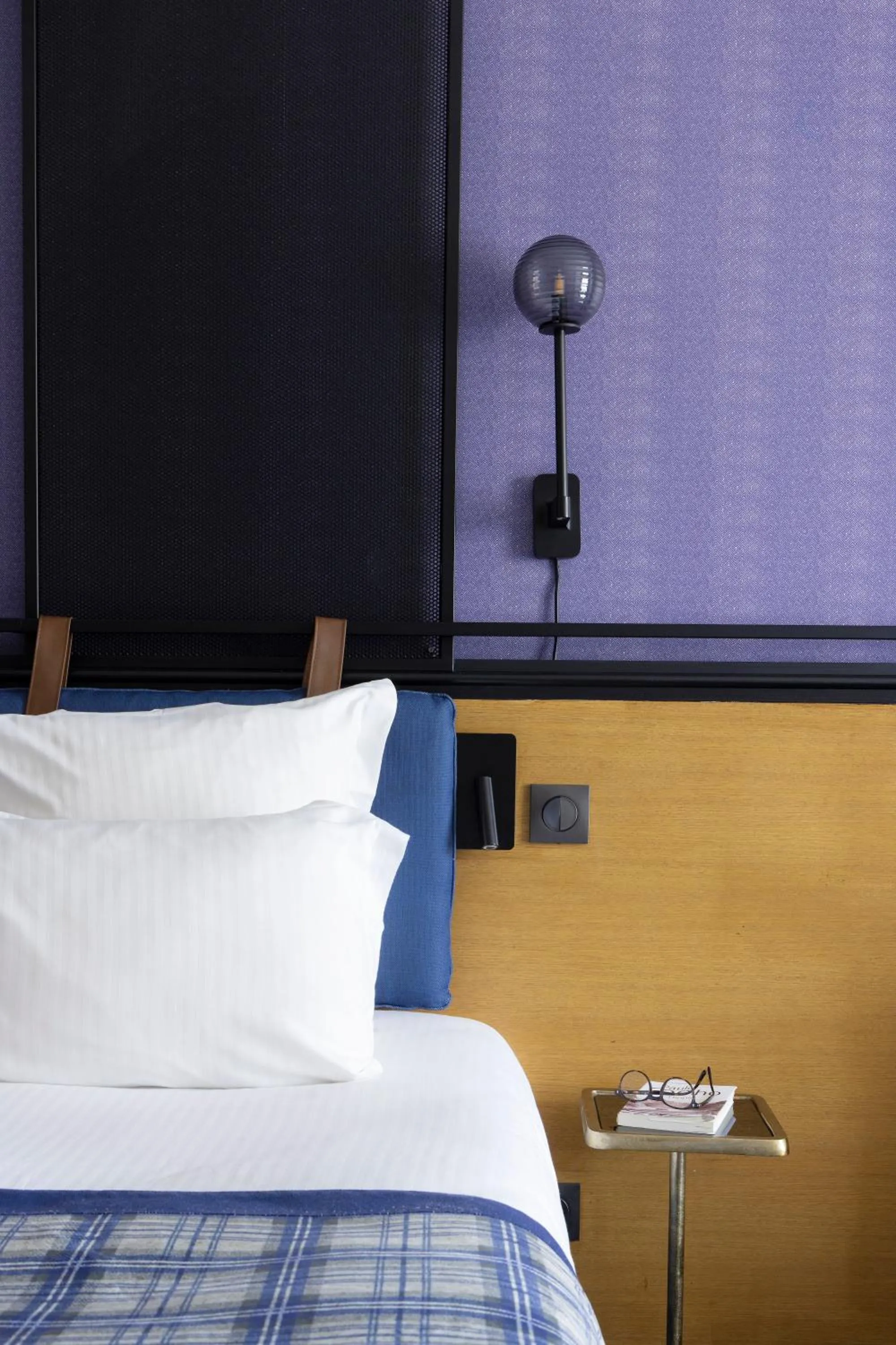 Bed in Hôtel Les Jardins de Deauville