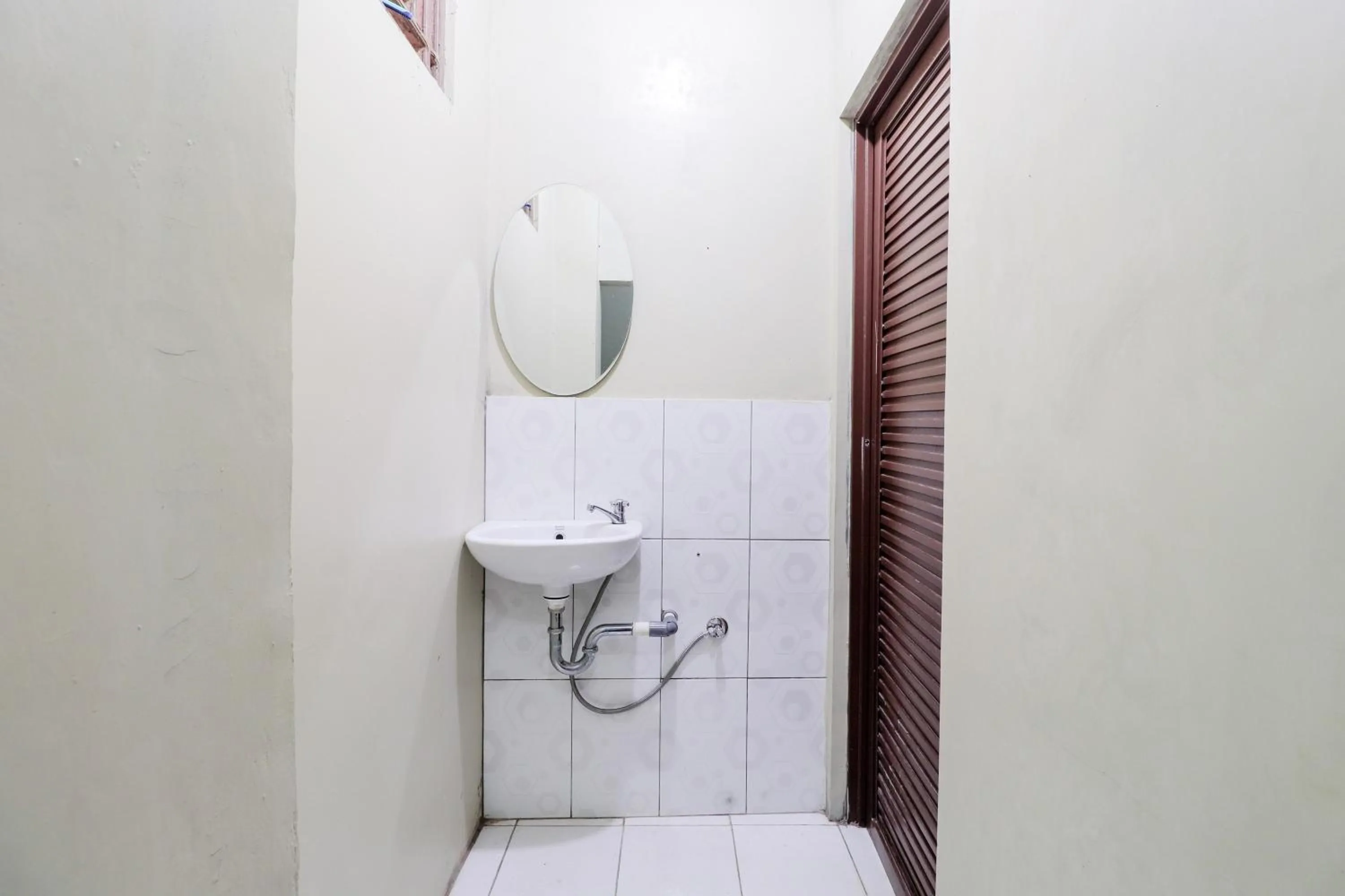 Bathroom in Nurudin House