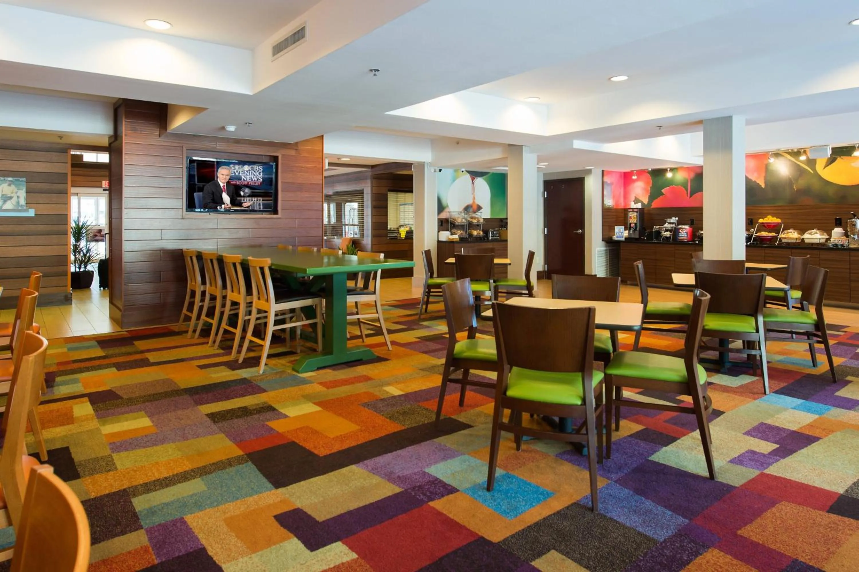 Breakfast in Fairfield Inn & Suites by Marriott Charleston North/Ashley Phosphate
