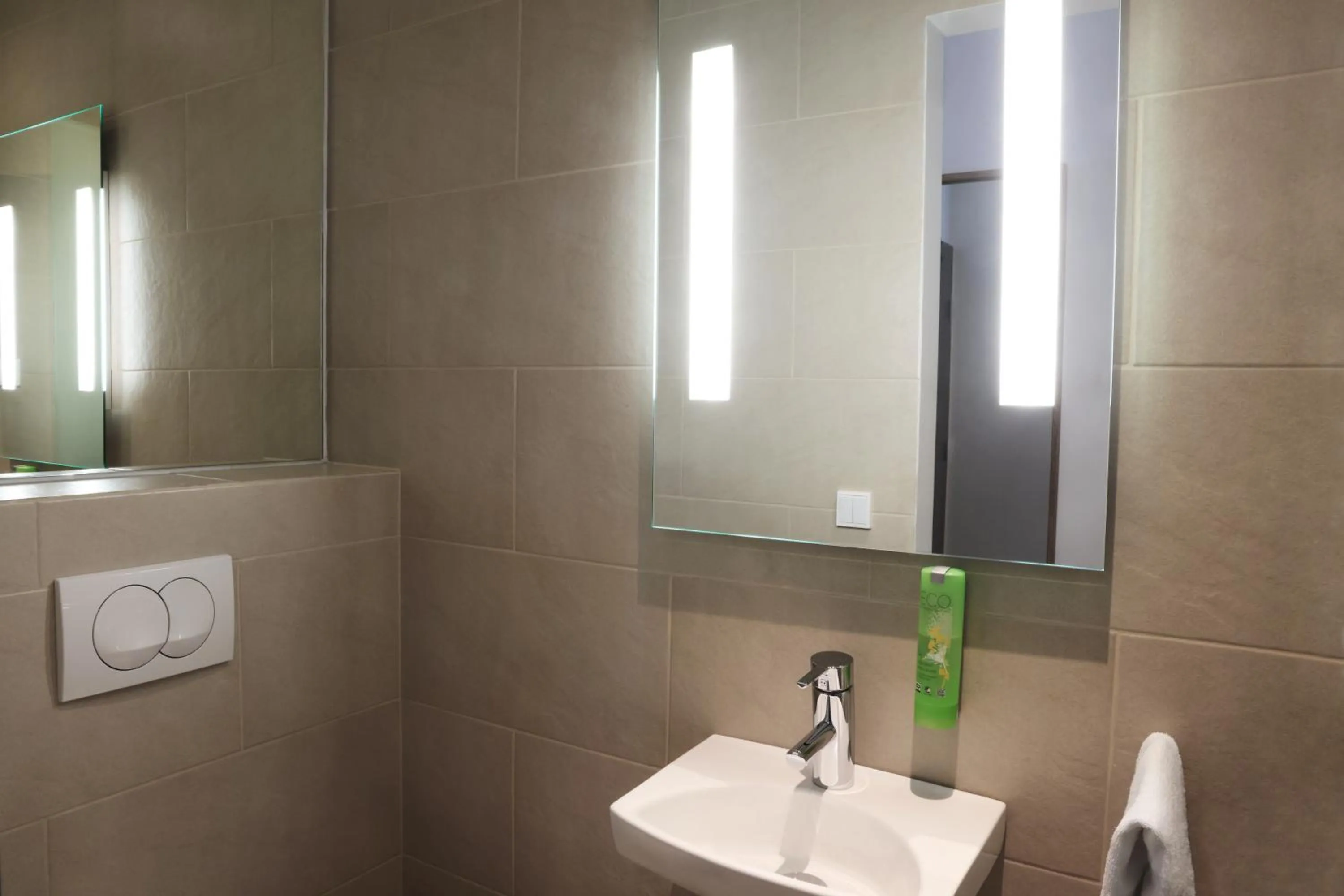 Shower in Fosshotel Vatnajökull