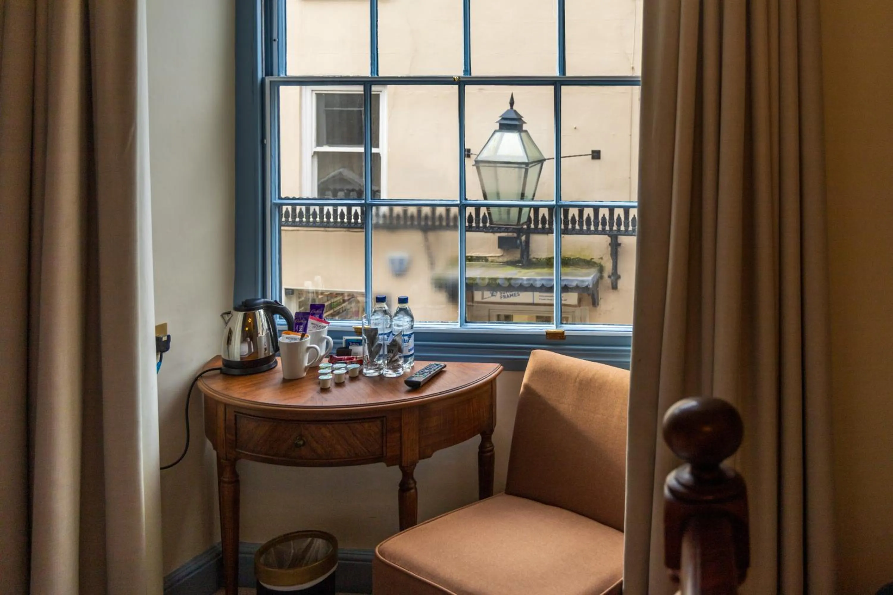 Seating area in The Ancient Gatehouse & Rugantino Restaurant