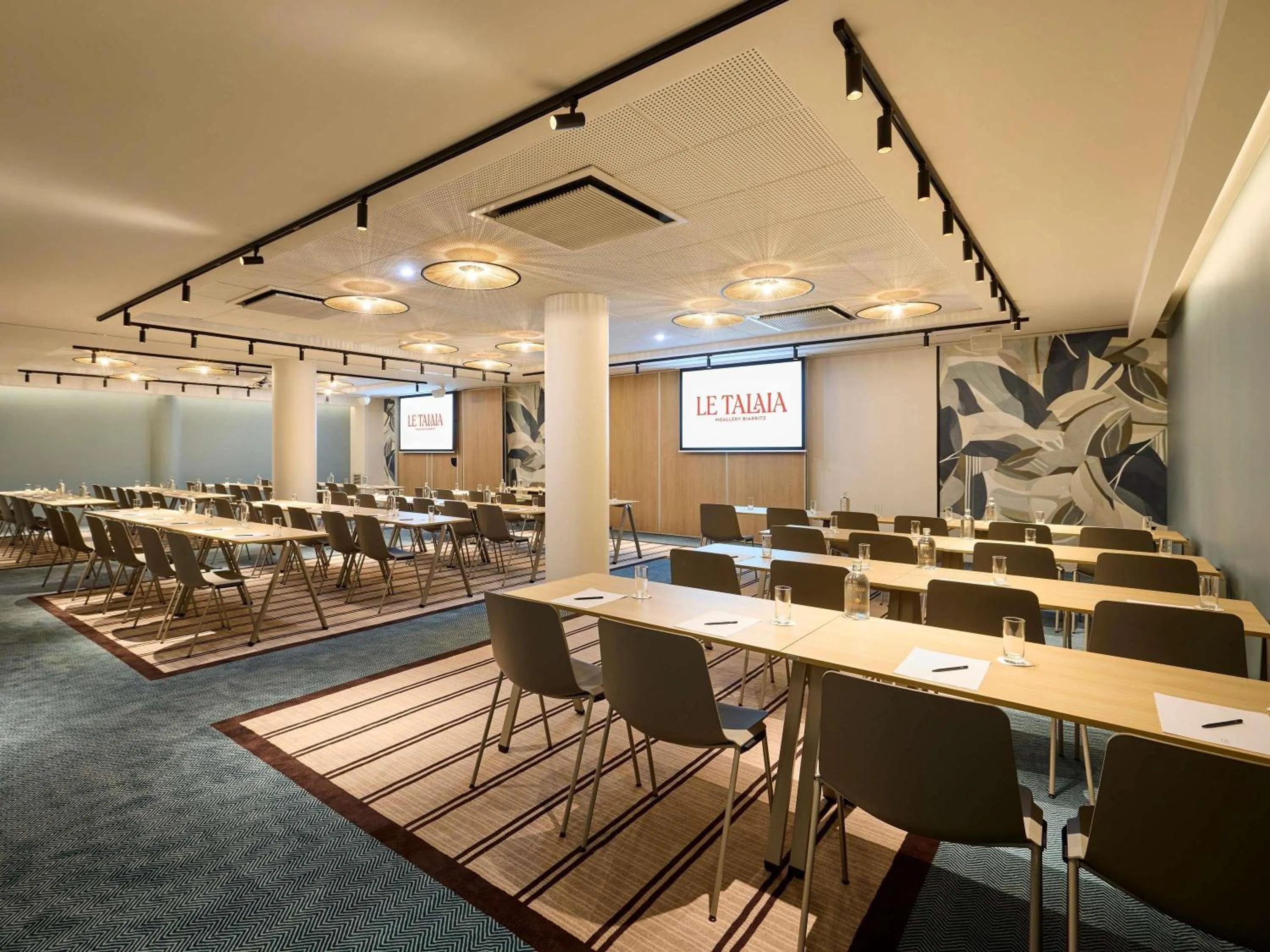 Meeting/conference room in Le Talaia Hôtel & Spa Biarritz - MGallery Collection