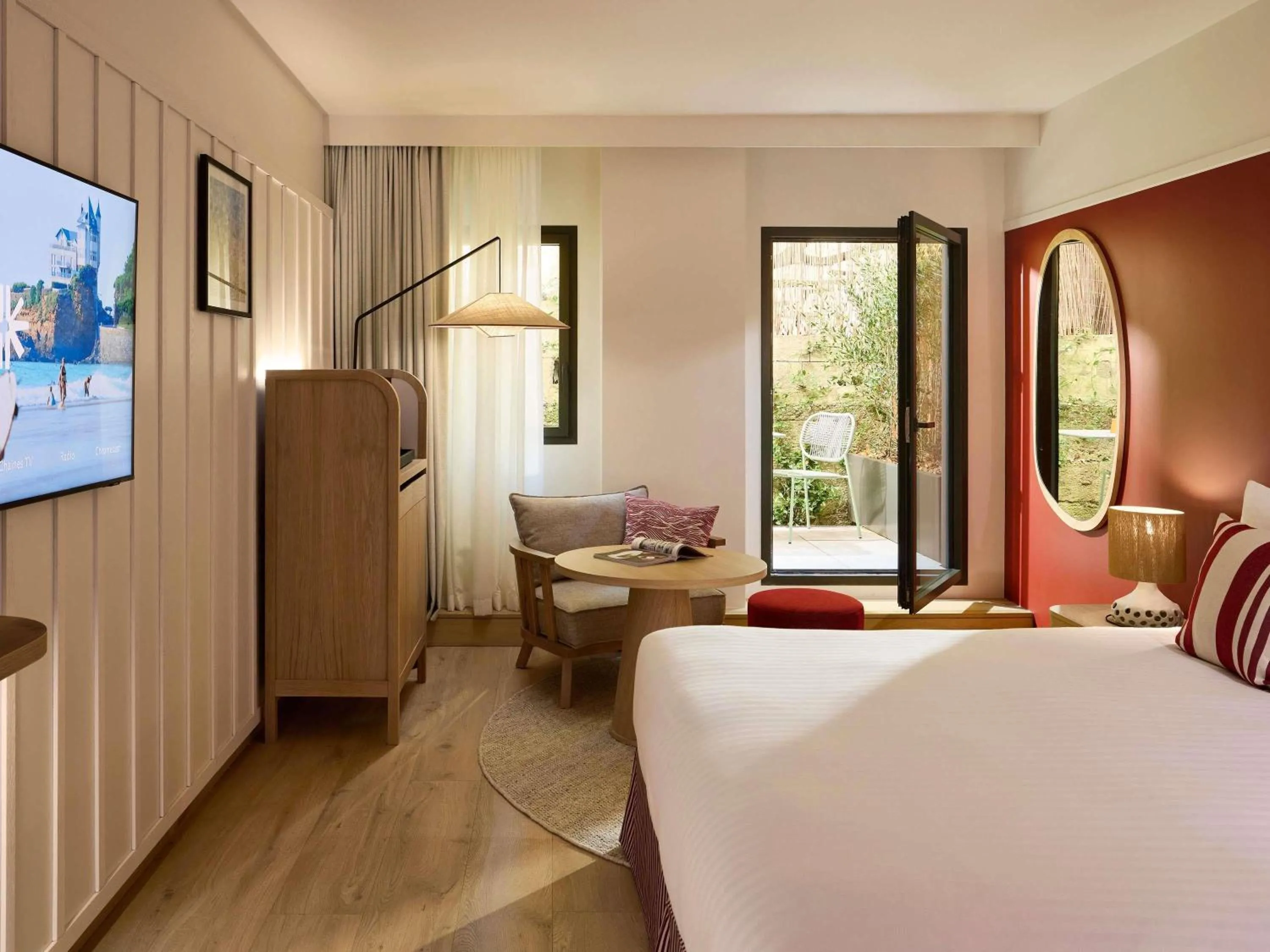 Bedroom, Bed in Le Talaia Hôtel & Spa Biarritz - MGallery Collection