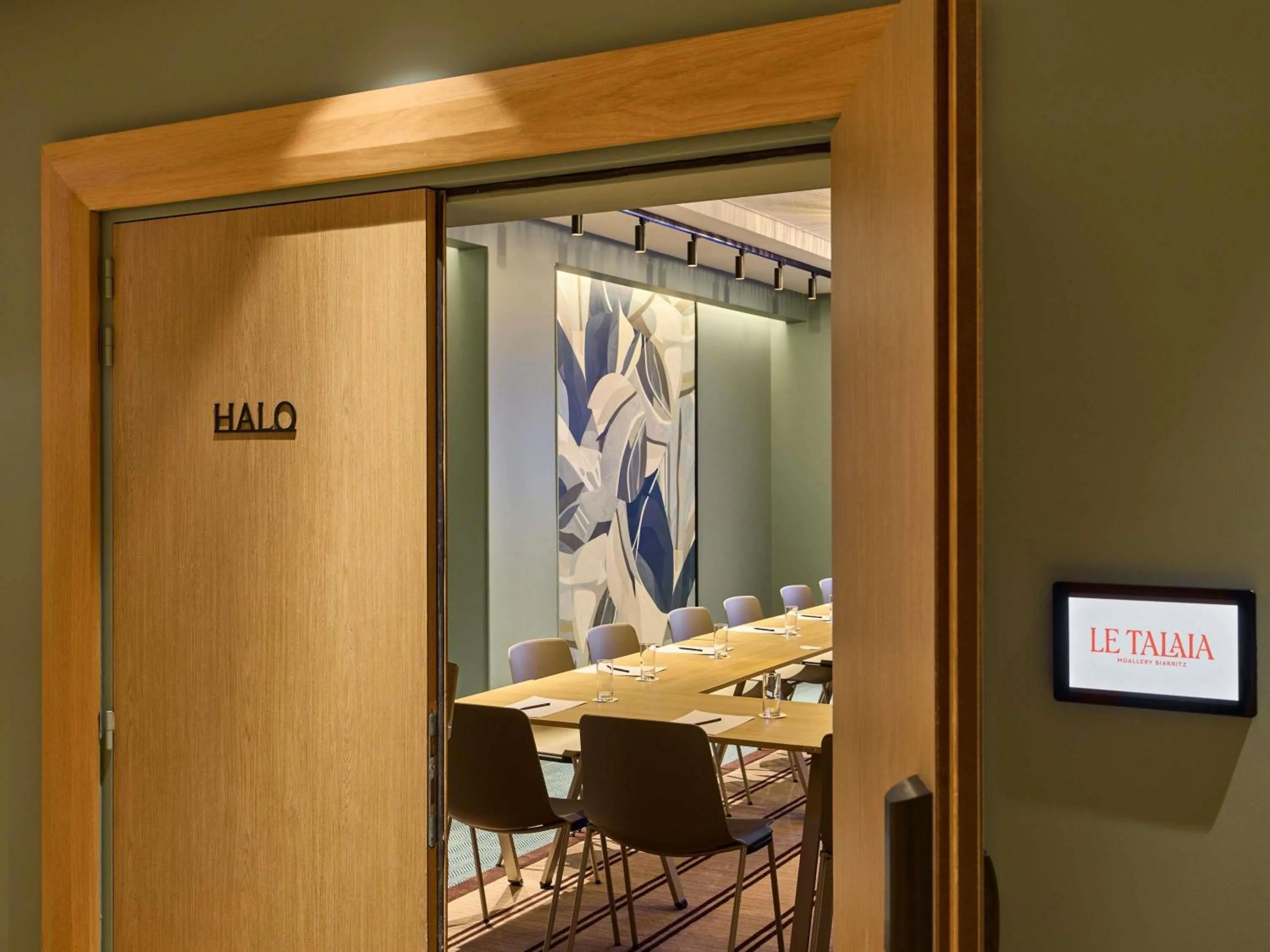 Meeting/conference room in Le Talaia Hôtel & Spa Biarritz - MGallery Collection