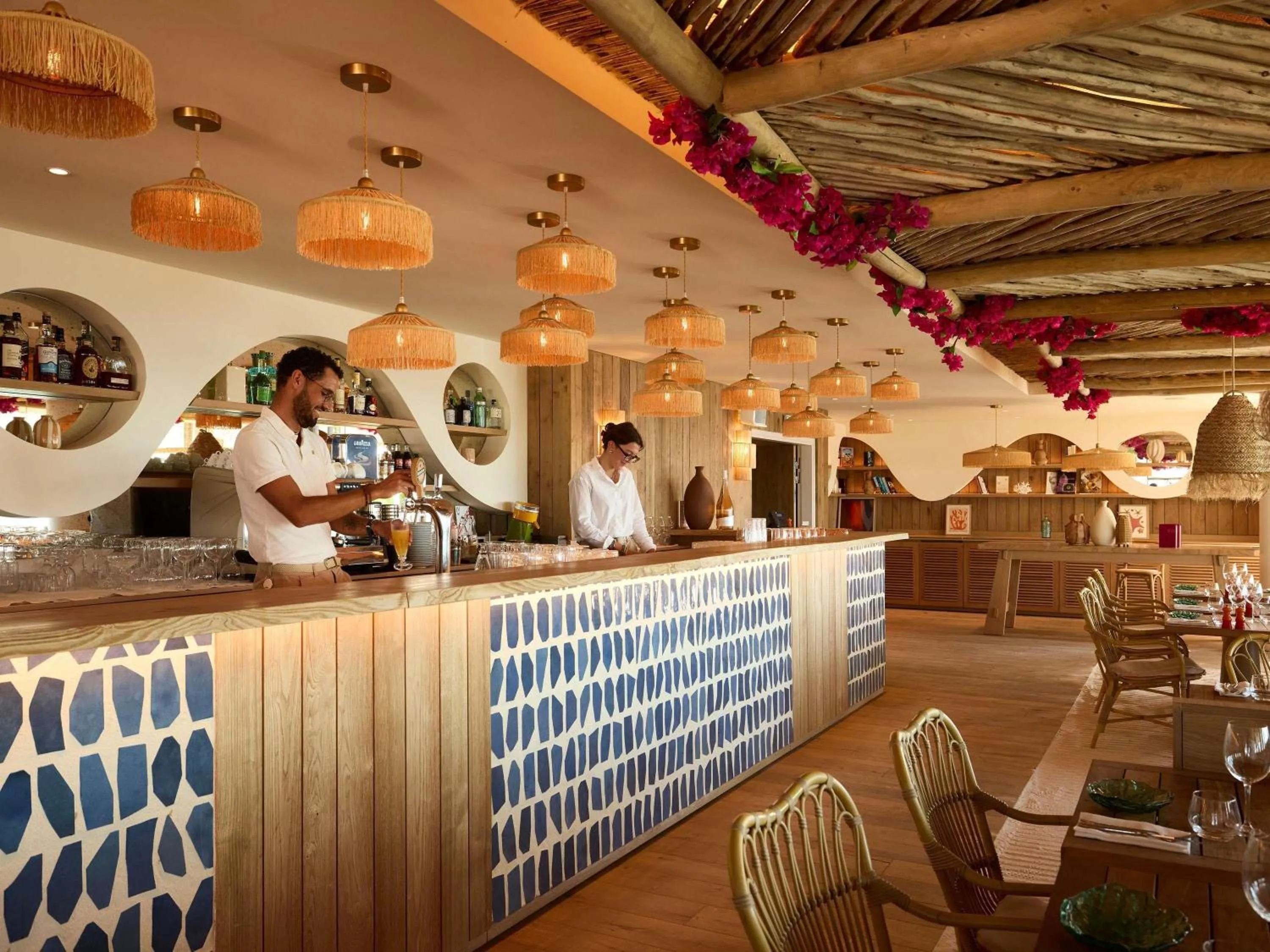 Lounge or bar in Le Talaia Hôtel & Spa Biarritz - MGallery Collection