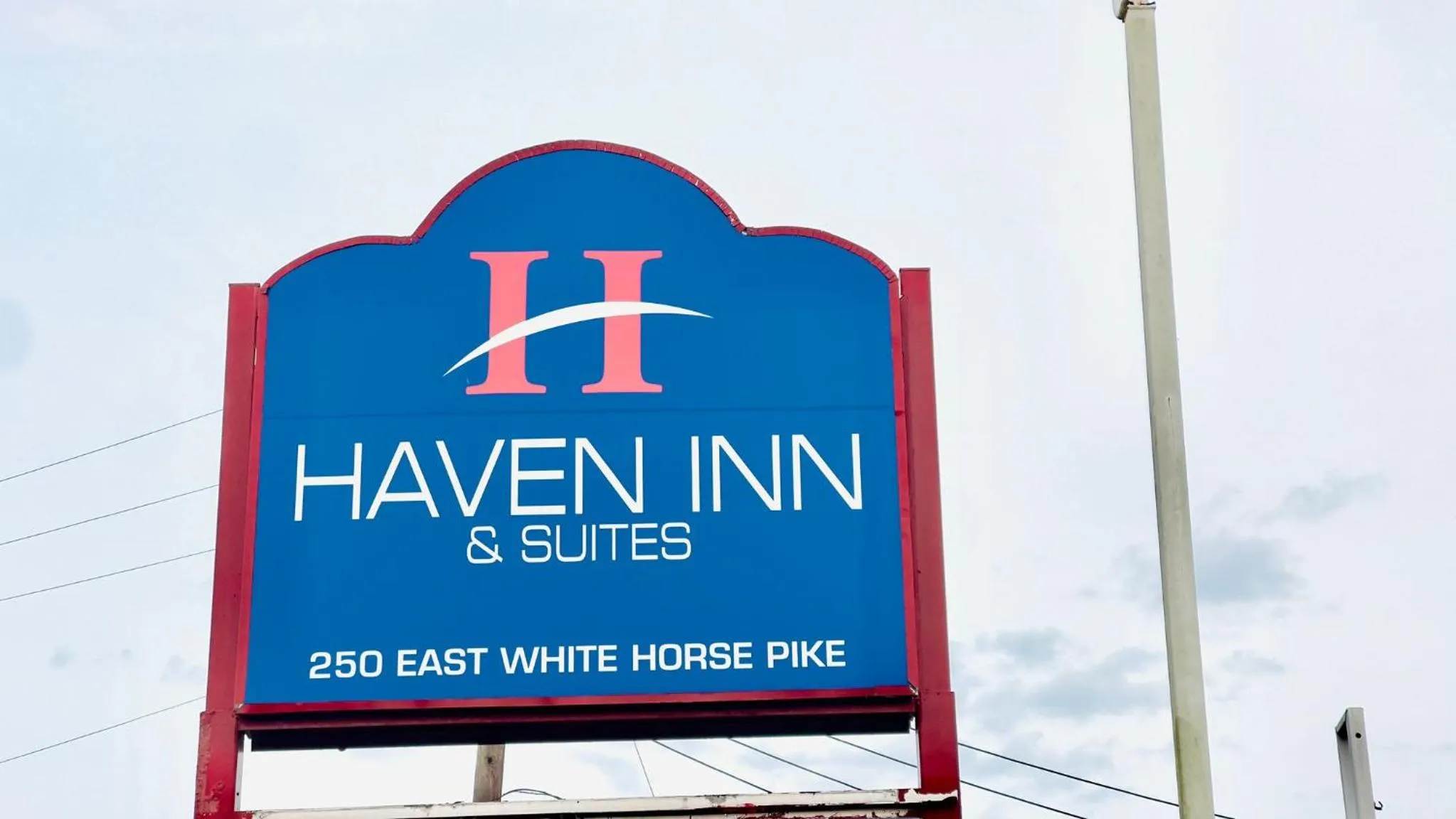 Property building in Haven Inn & Suites