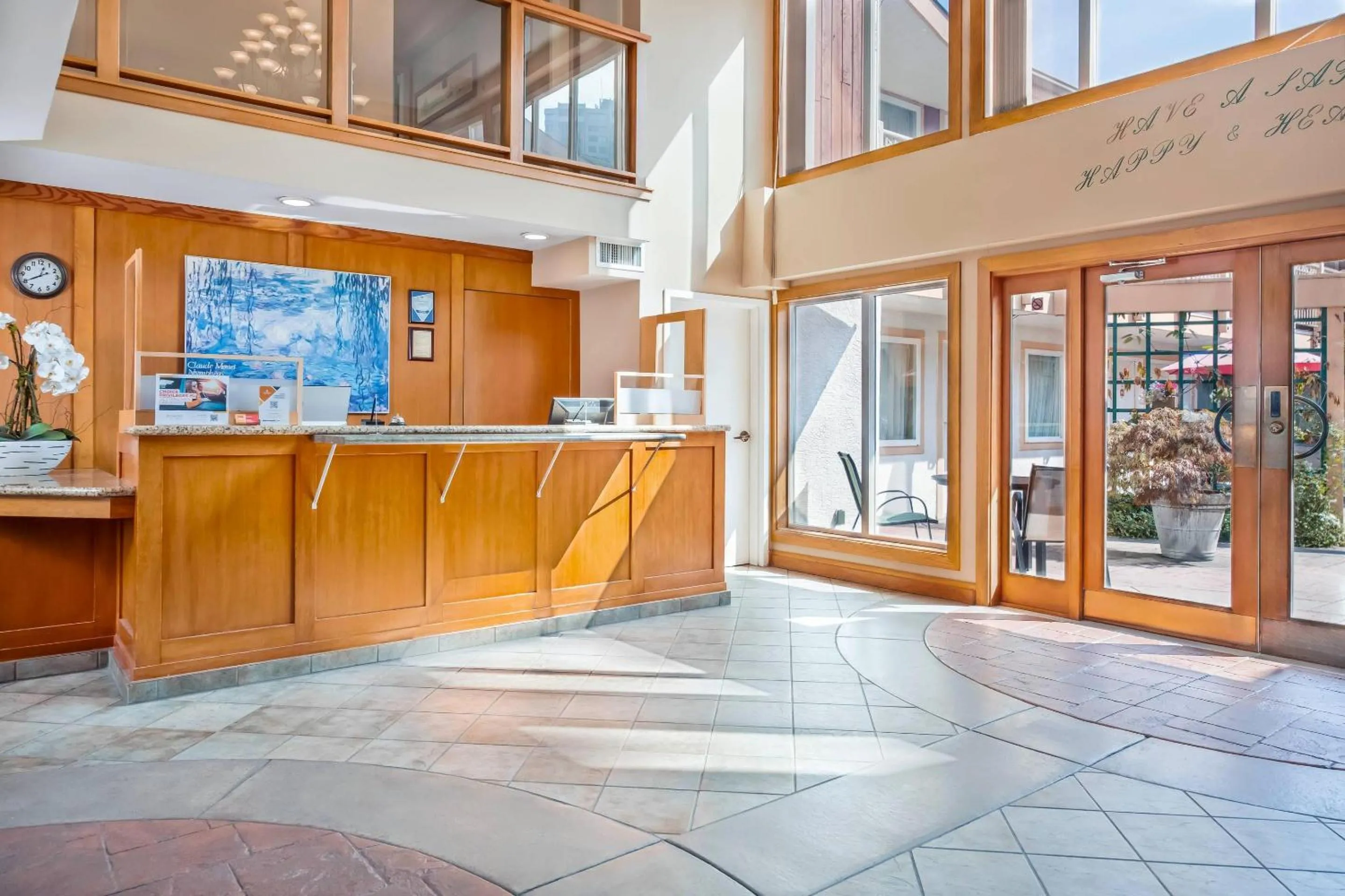 Lobby or reception in Econo Lodge Inn & Suites