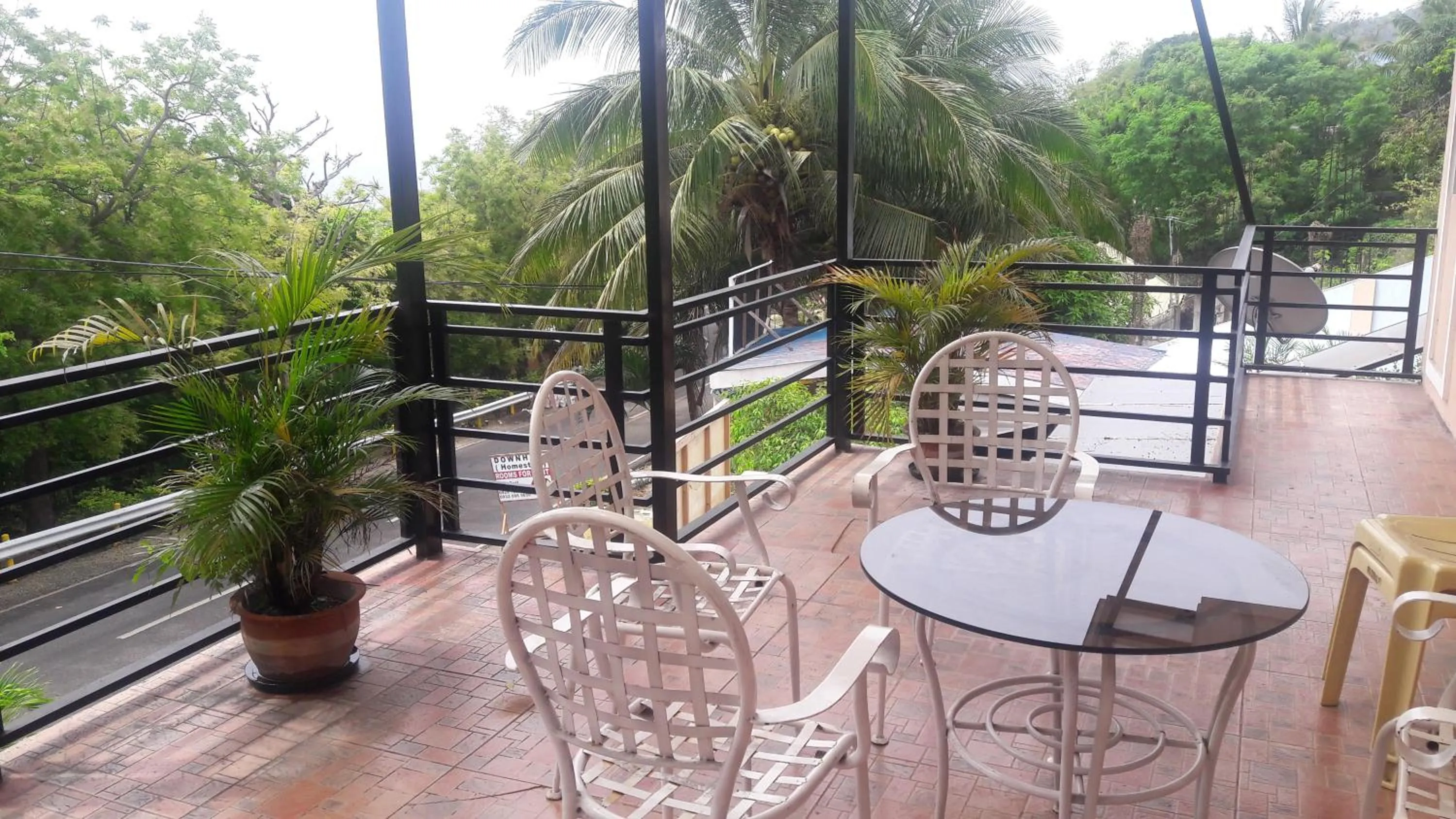 Balcony/Terrace in D downhill'Place