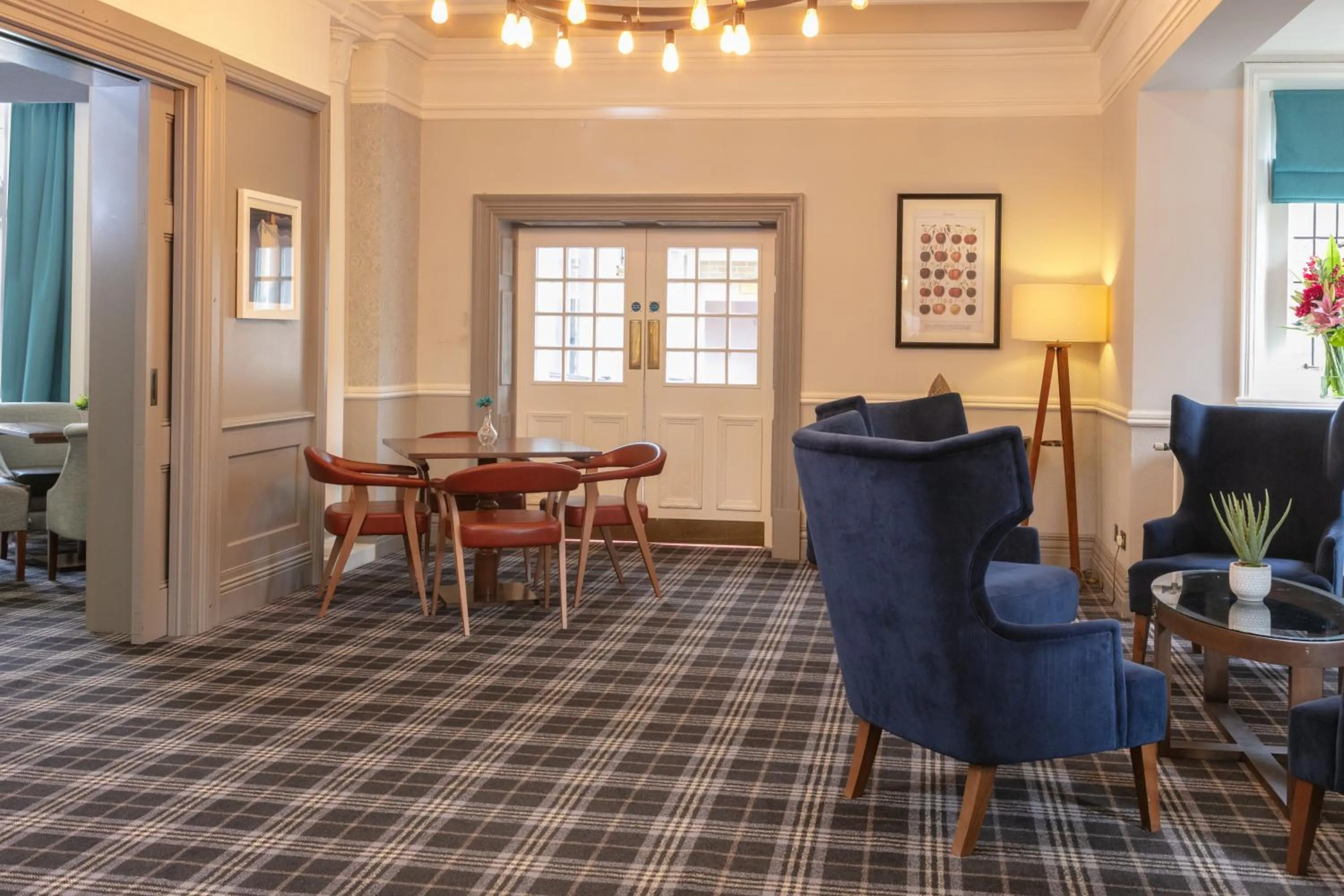 Lounge or bar in Best Western Chilworth Manor Hotel
