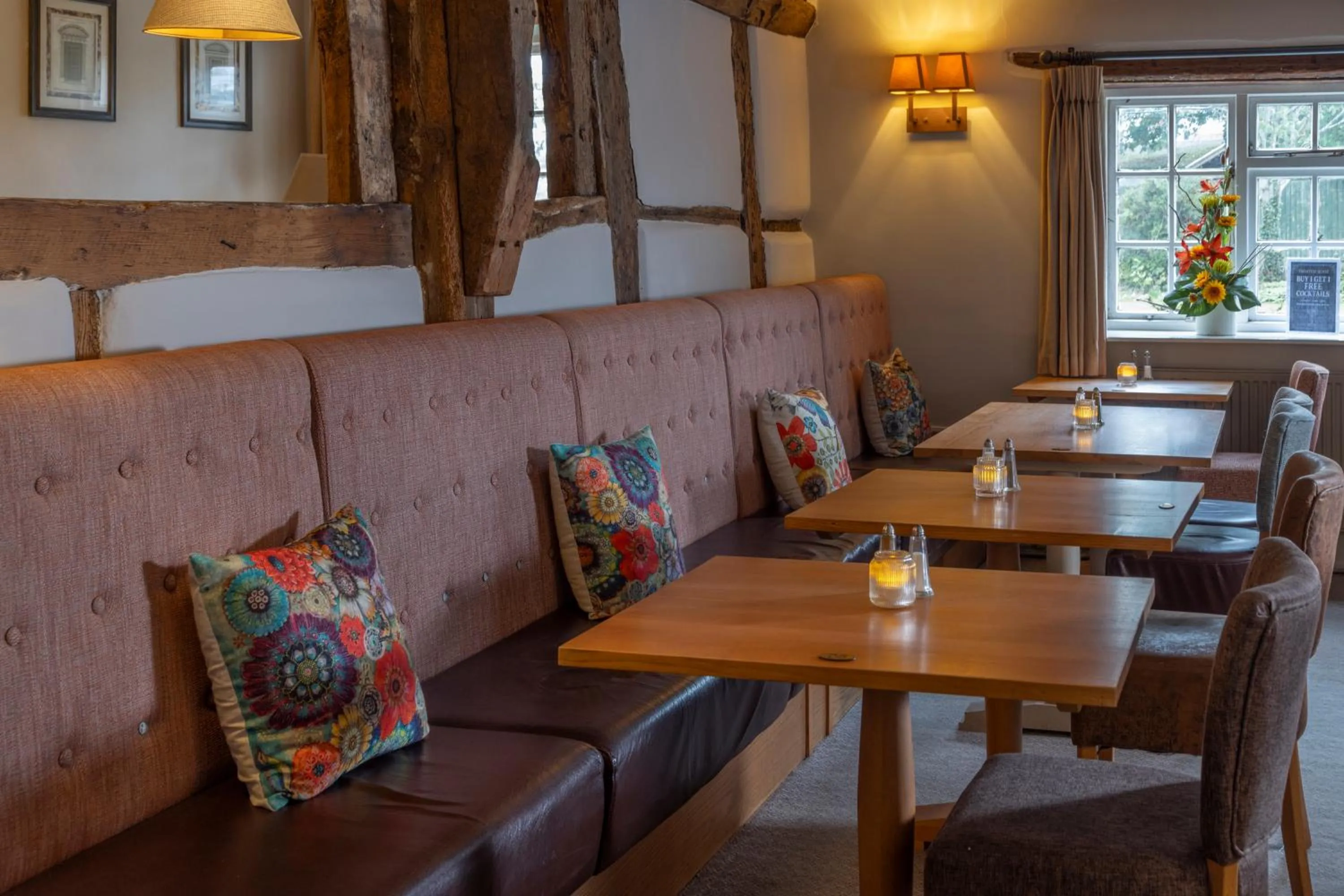 Restaurant/places to eat in Kings Court Hotel Alcester, BW Signature Collection