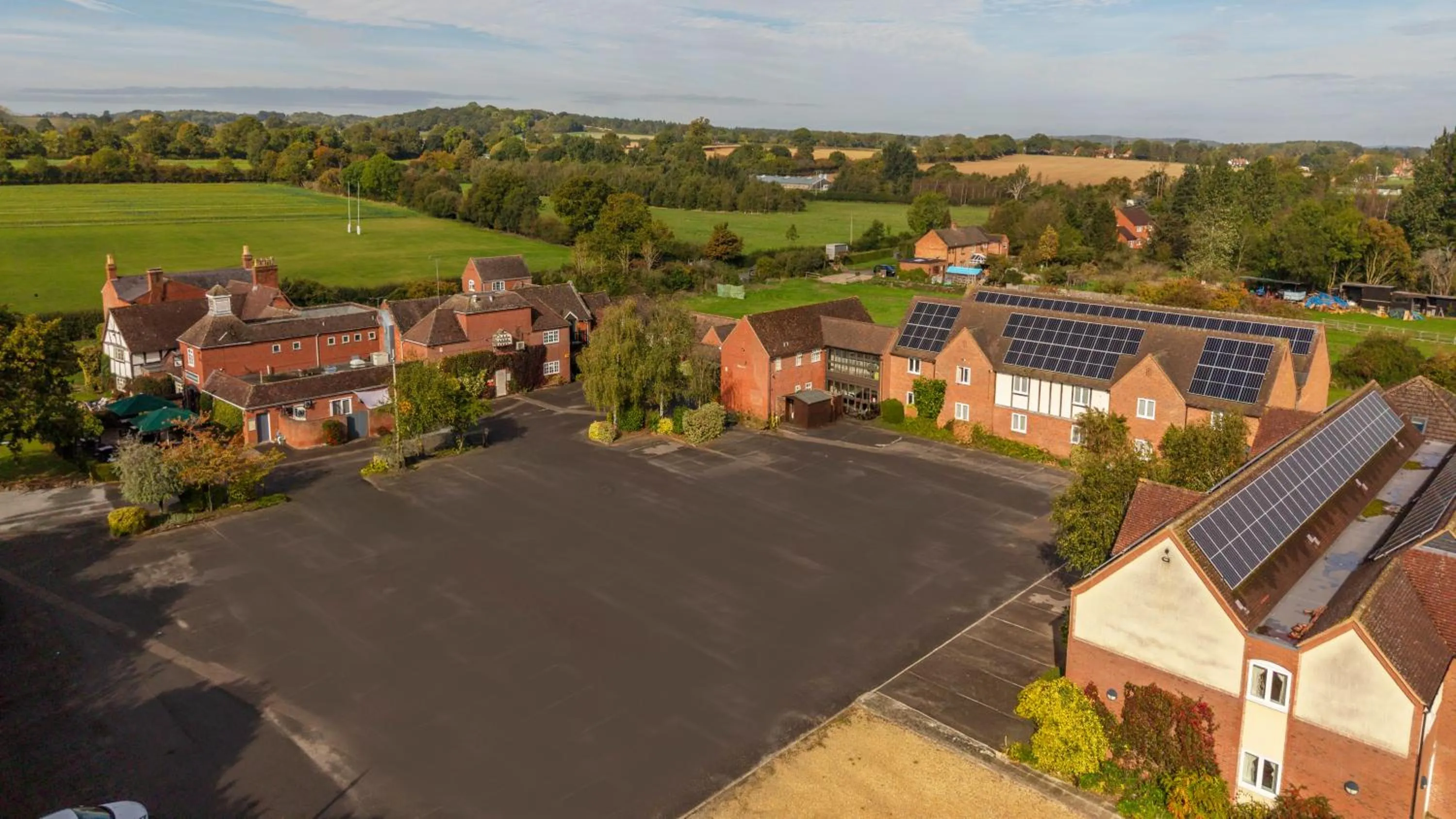 Property building in Kings Court Hotel Alcester, BW Signature Collection