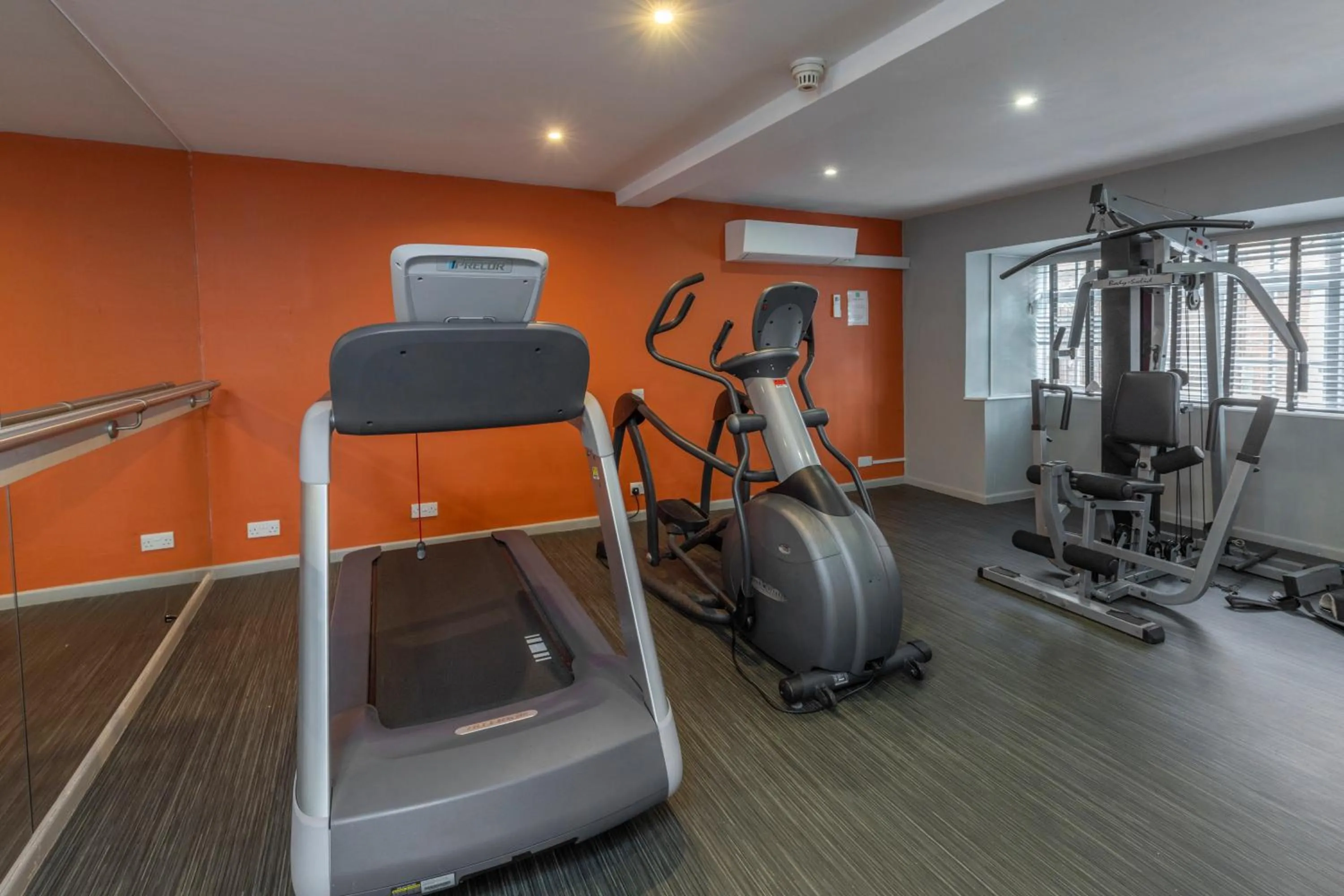 Fitness centre/facilities in Kings Court Hotel Alcester, BW Signature Collection