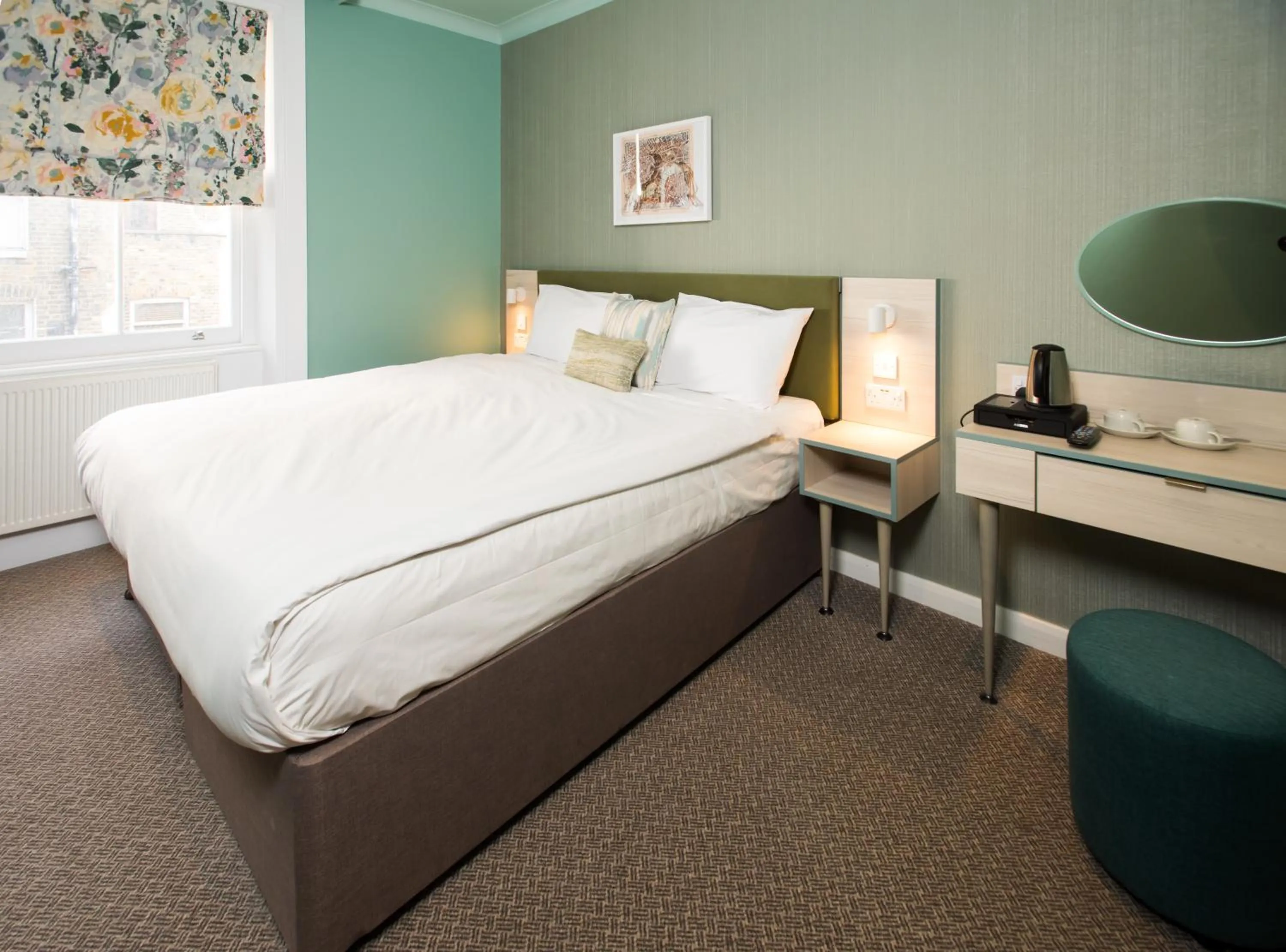 Photo of the whole room, Bed in Caring Hotel