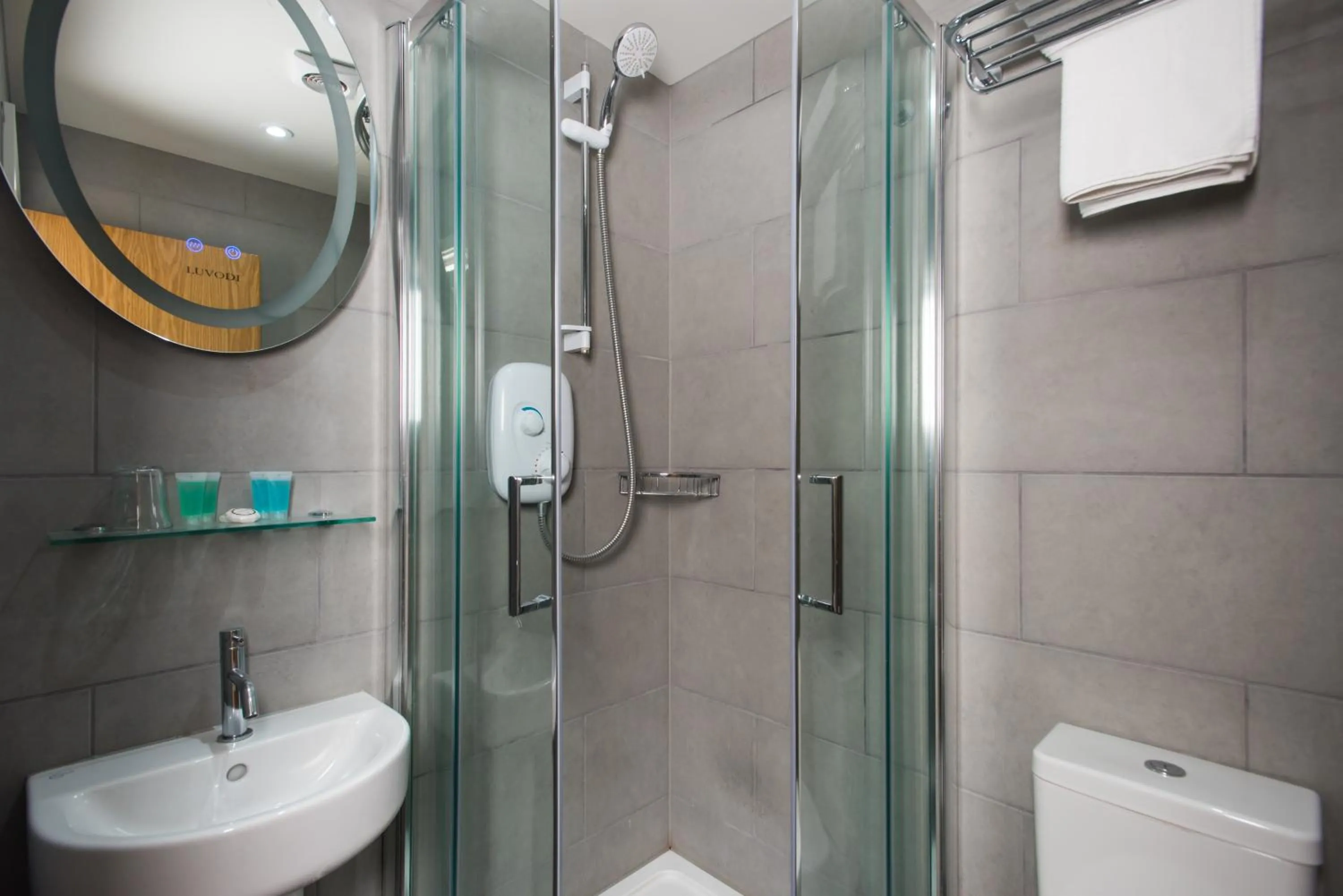 Shower in Caring Hotel