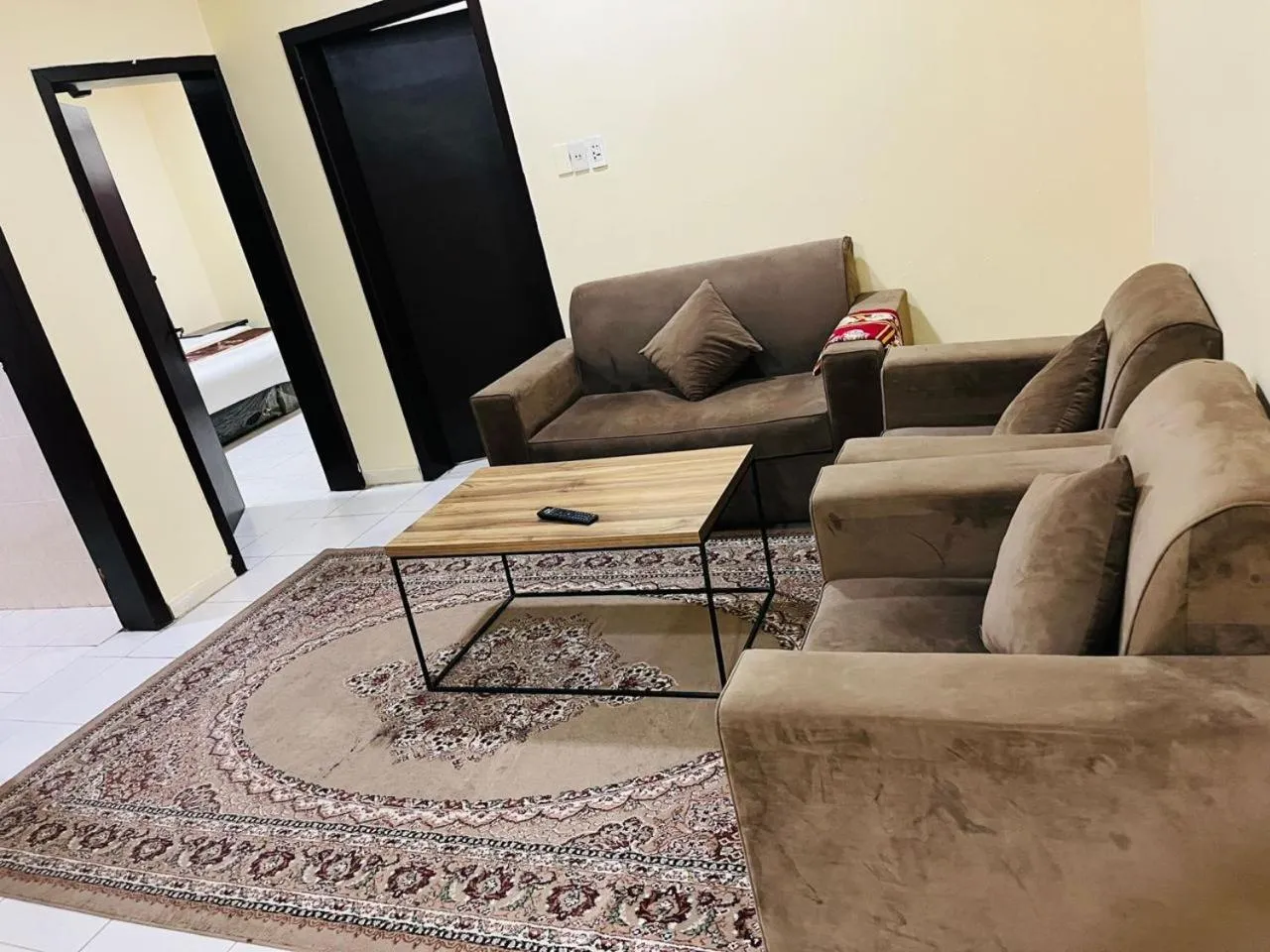 العييري للشقق المخدومة الدمام 2