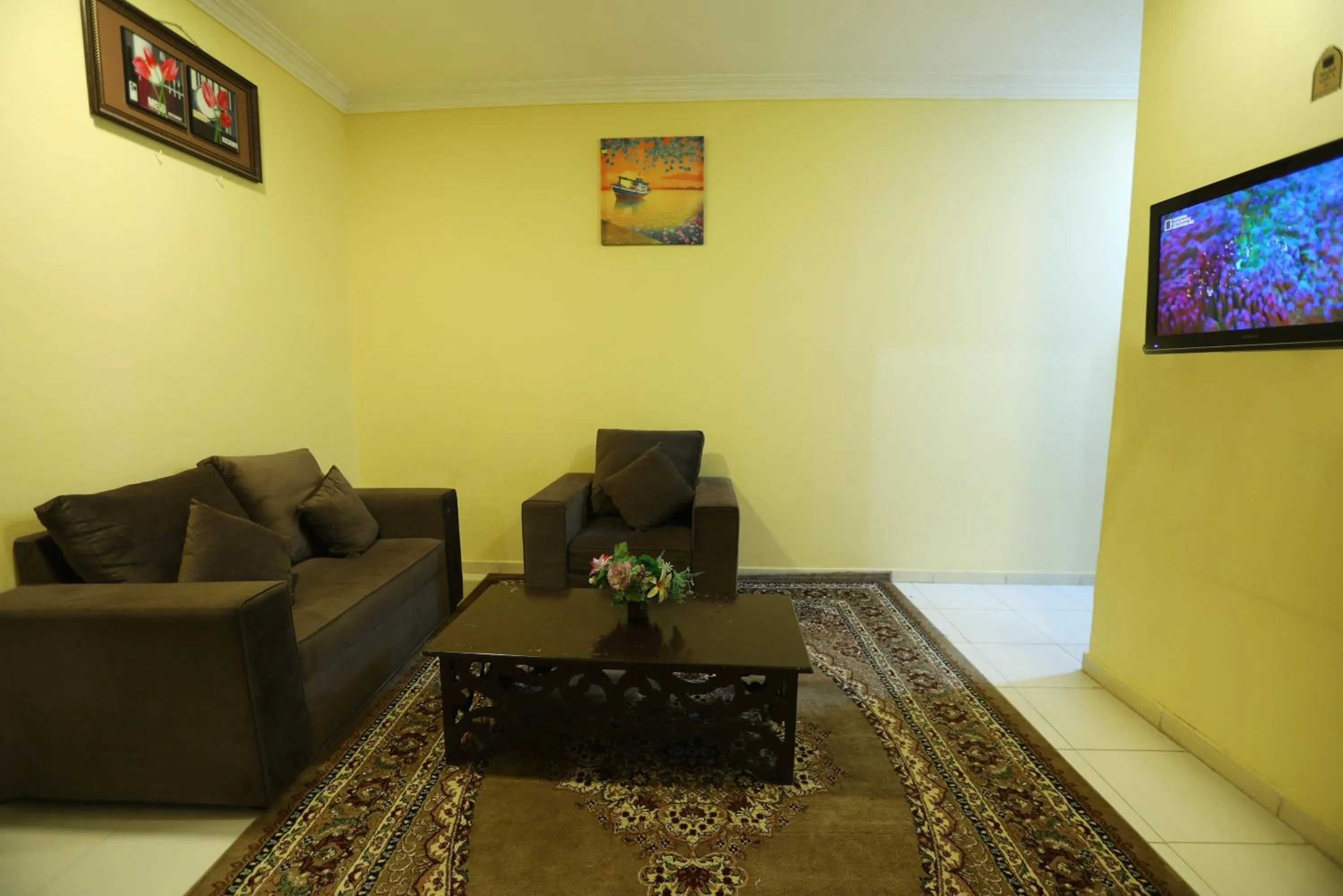 العييري للشقق المخدومة الدمام 2