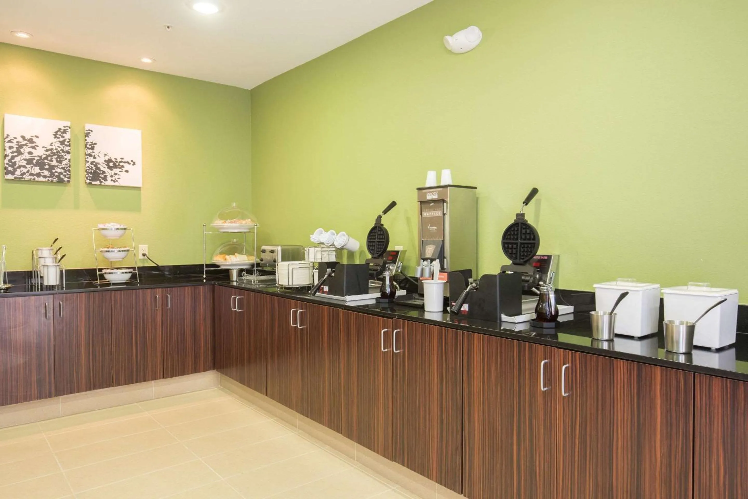 Restaurant/places to eat in Sleep Inn & Suites Ingleside - Corpus Christi