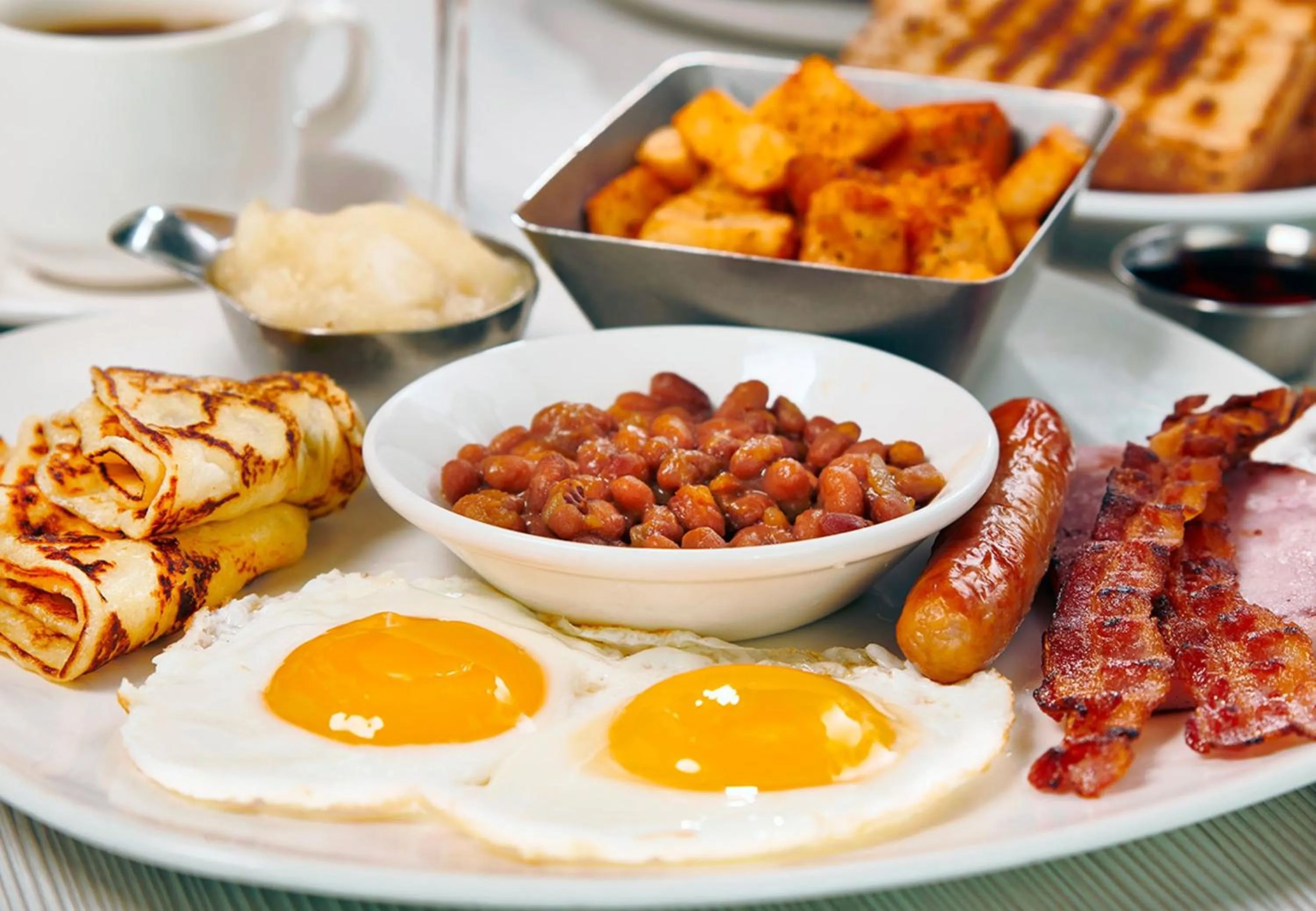 Restaurant/places to eat in Holiday Inn Hotel & Suites Calgary South - Conference Ctr by IHG