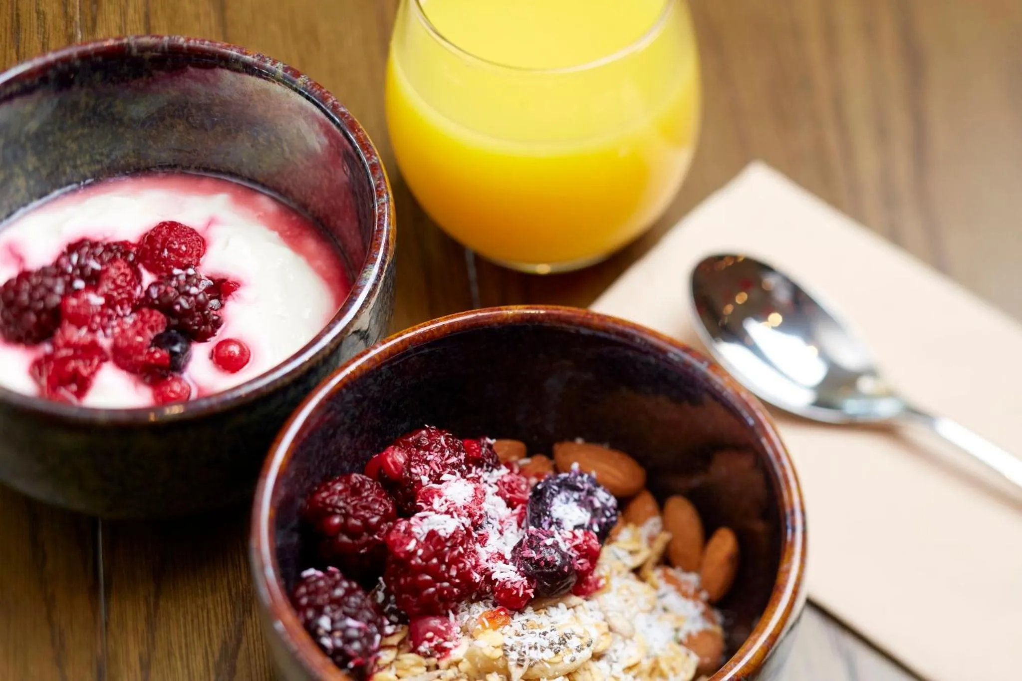 Restaurant/places to eat in Holiday Inn Express Adelaide City Centre by IHG