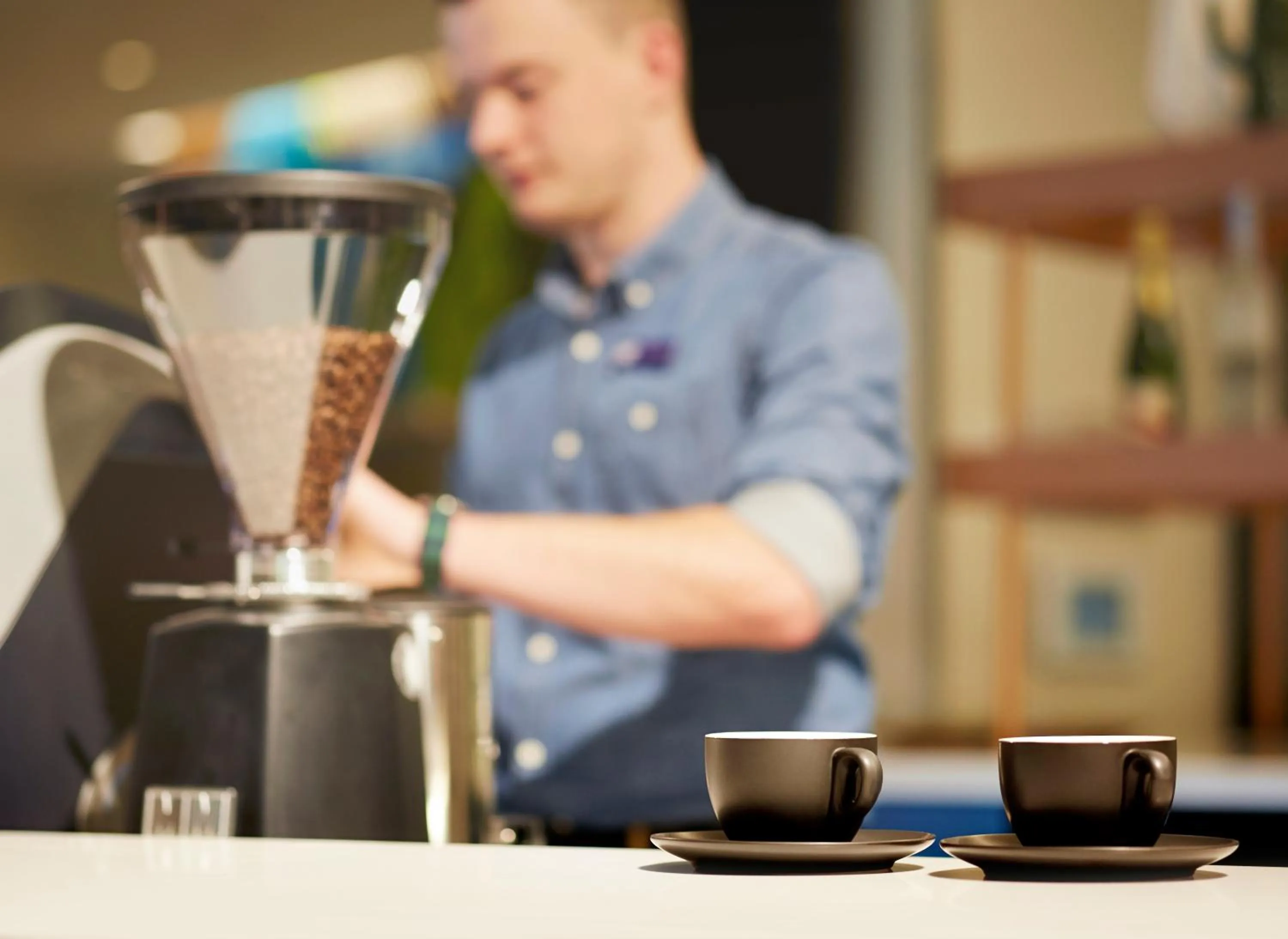 Coffee/tea facilities in Holiday Inn Express Adelaide City Centre by IHG