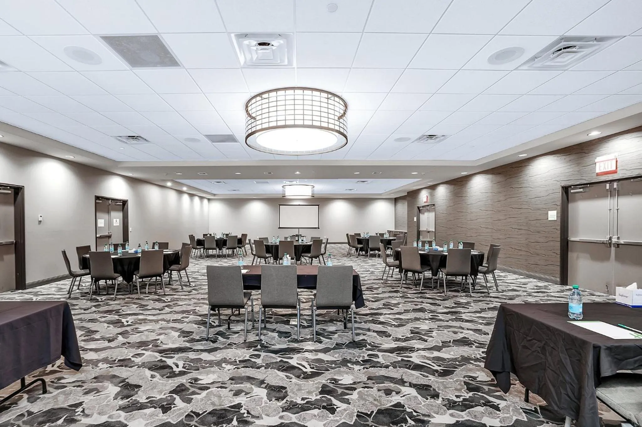 Meeting/conference room in Holiday Inn - Nampa by IHG