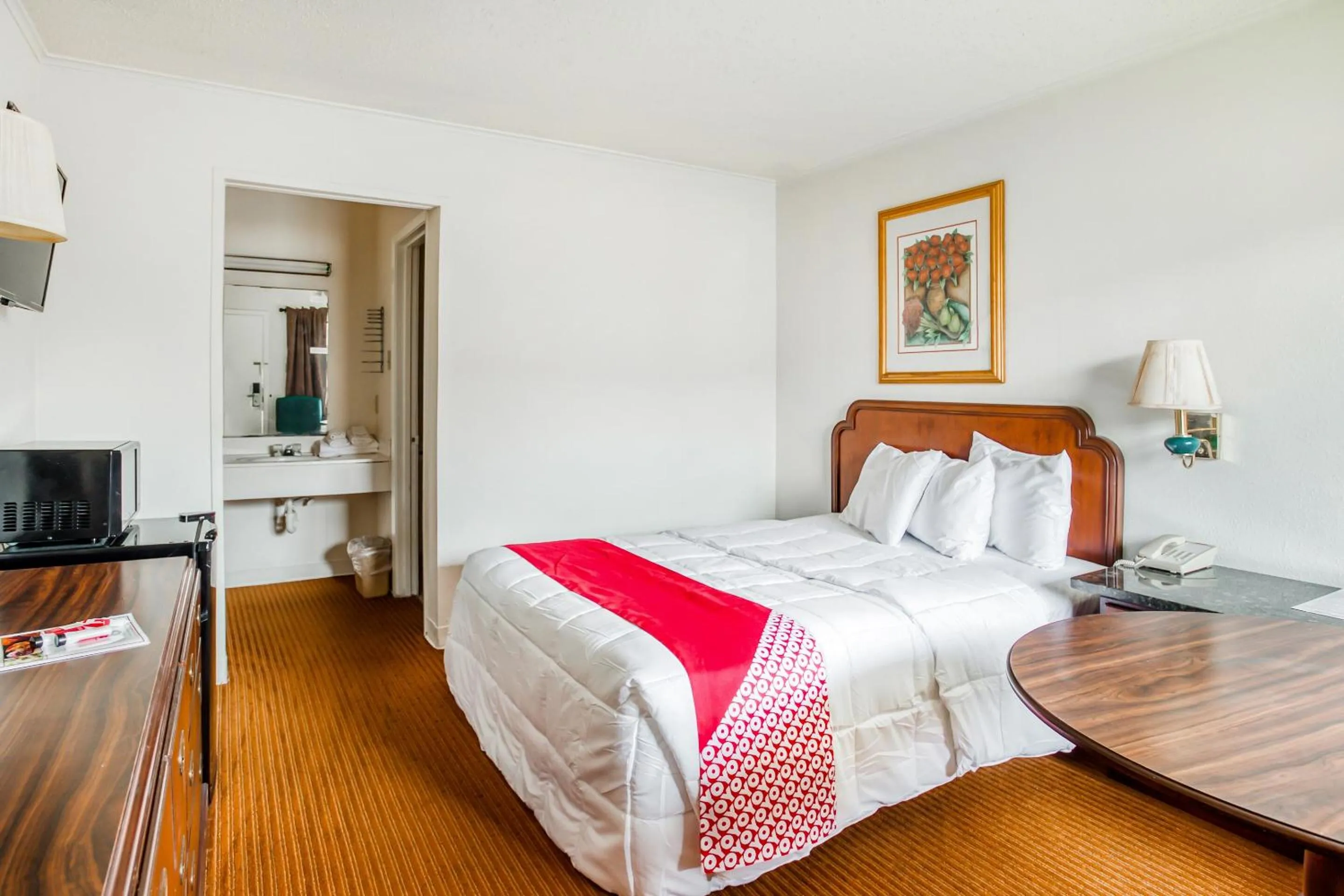 Bedroom, Bed in OYO Hotel San Antonio East