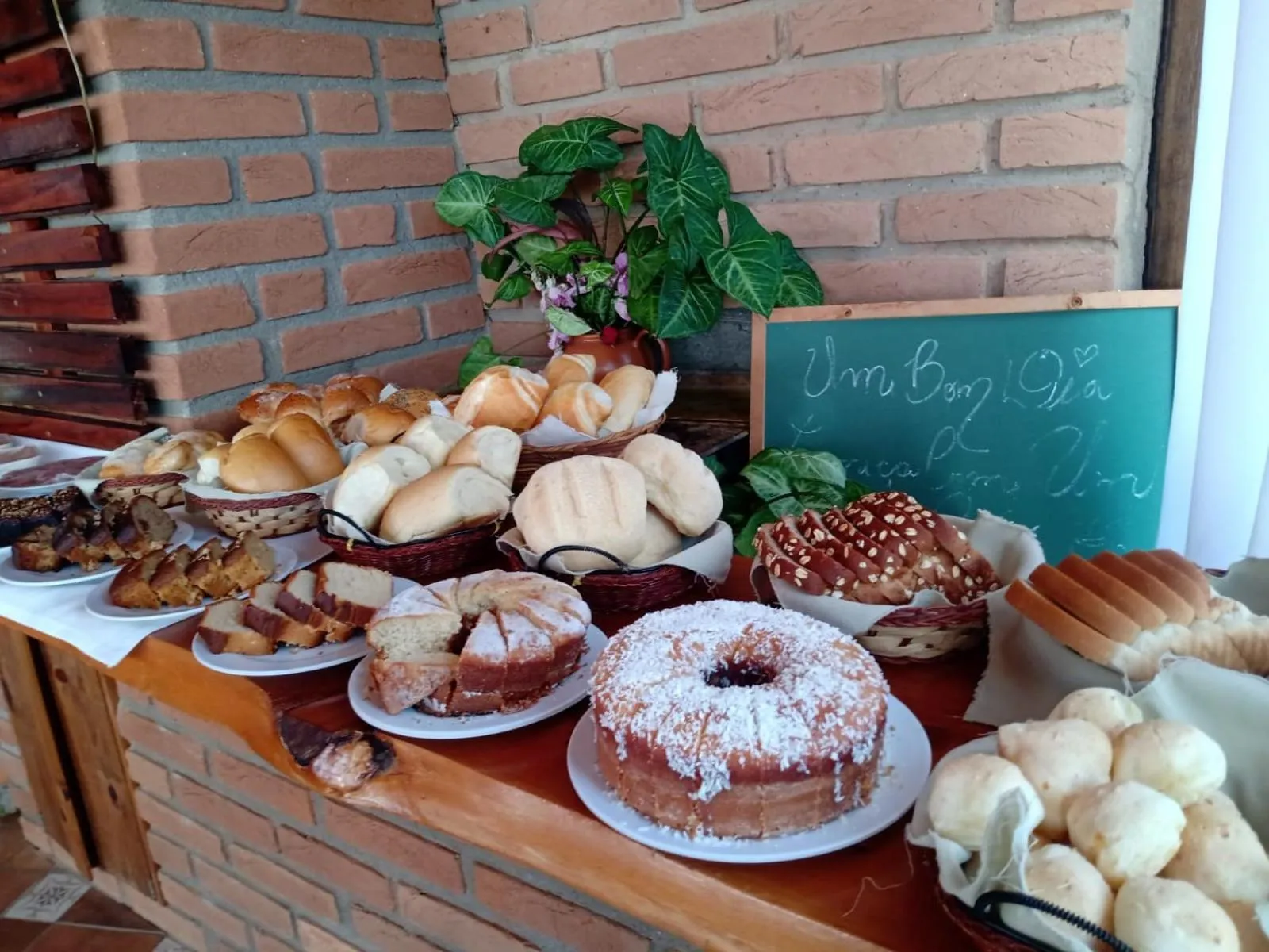 Food and drinks in Pousada Refugio Sol e Brisa