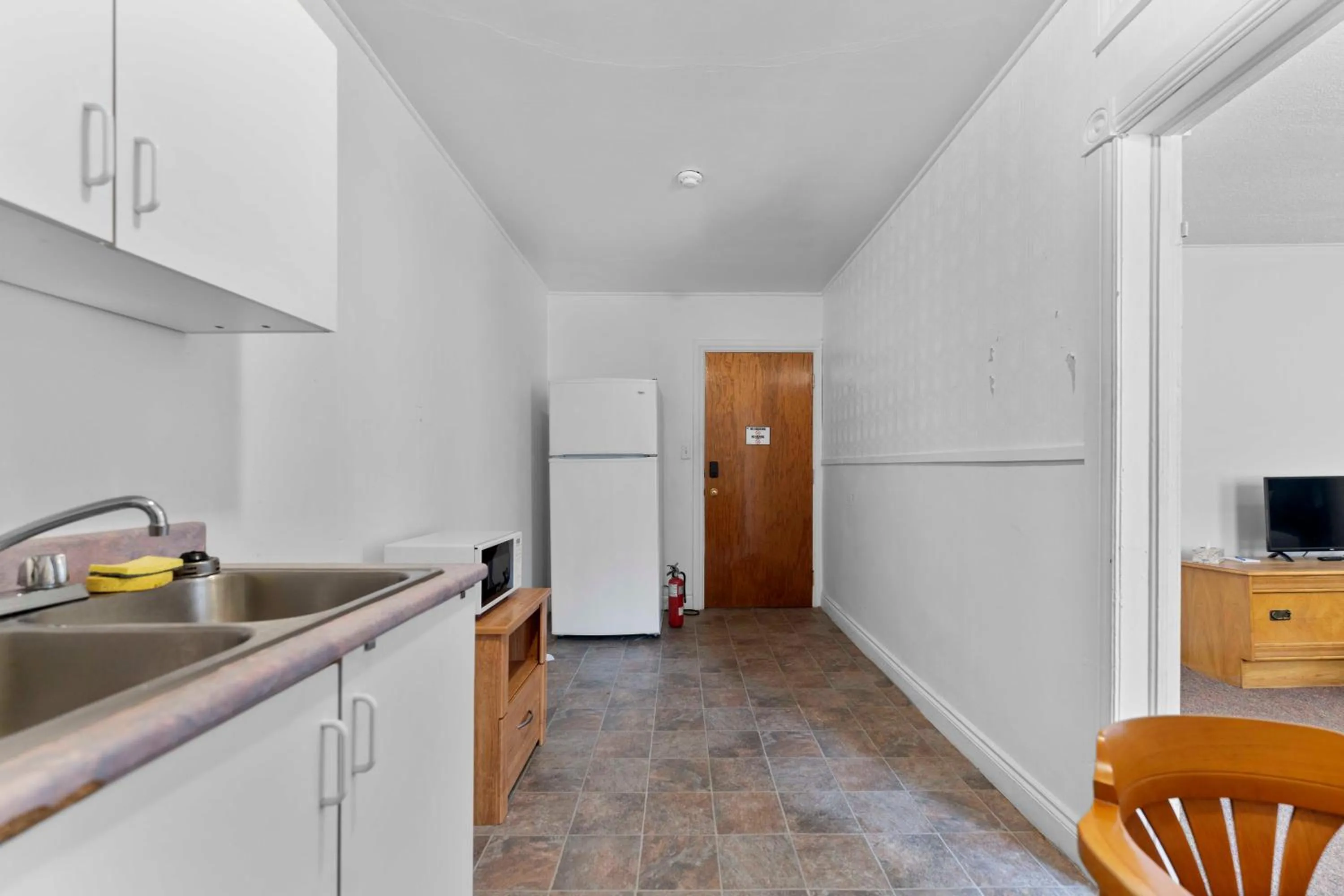 Kitchen or kitchenette in Balmoral Hotel