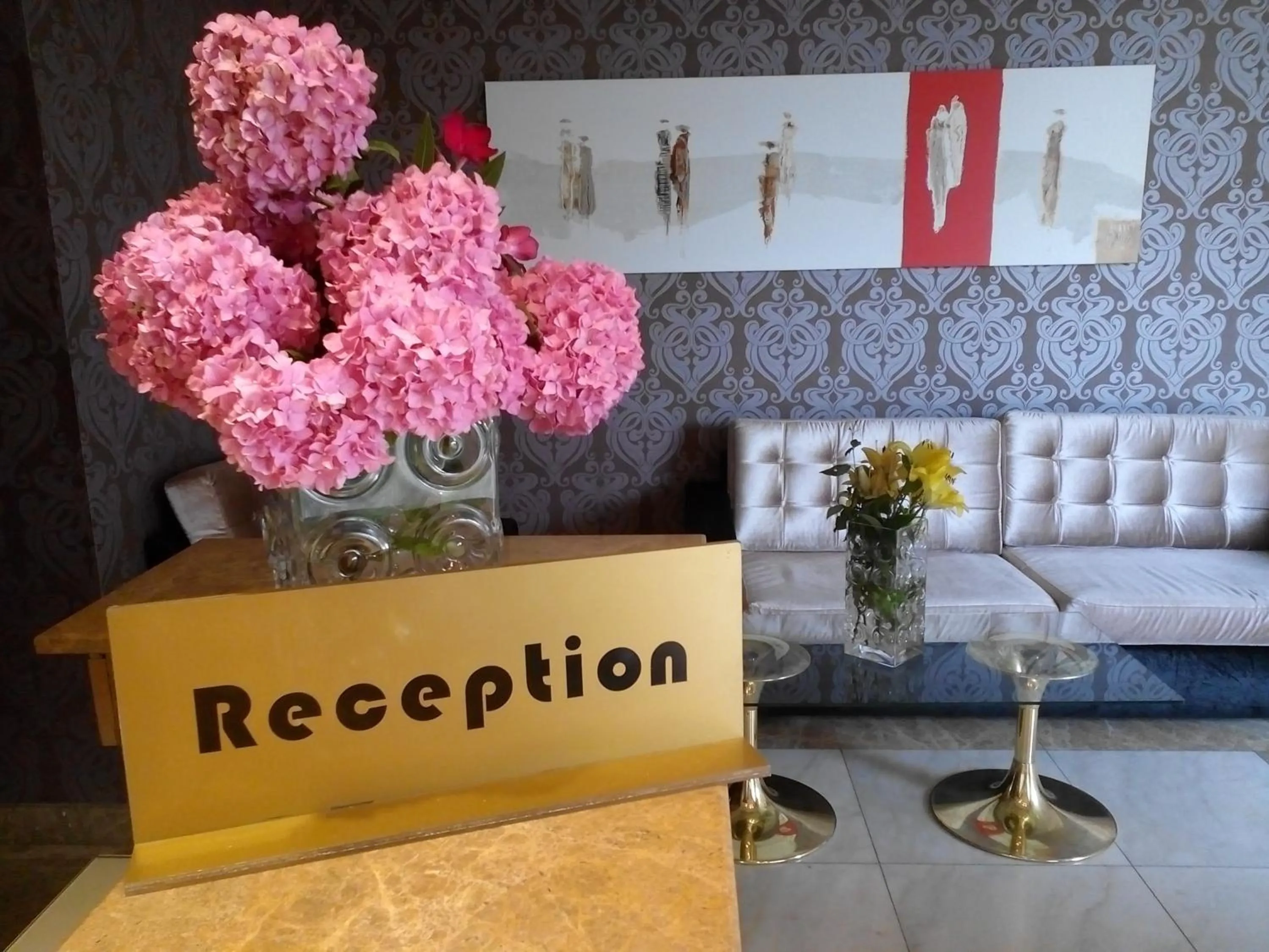 Lobby or reception in Dovitel Boutique Hotel