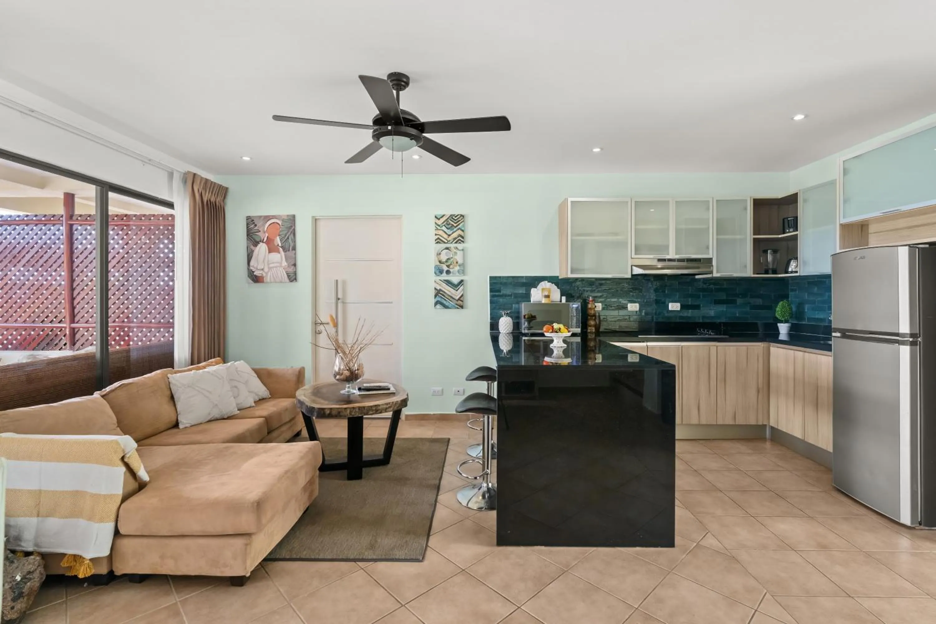 Living room in Tropical Gardens Suites and Apartments