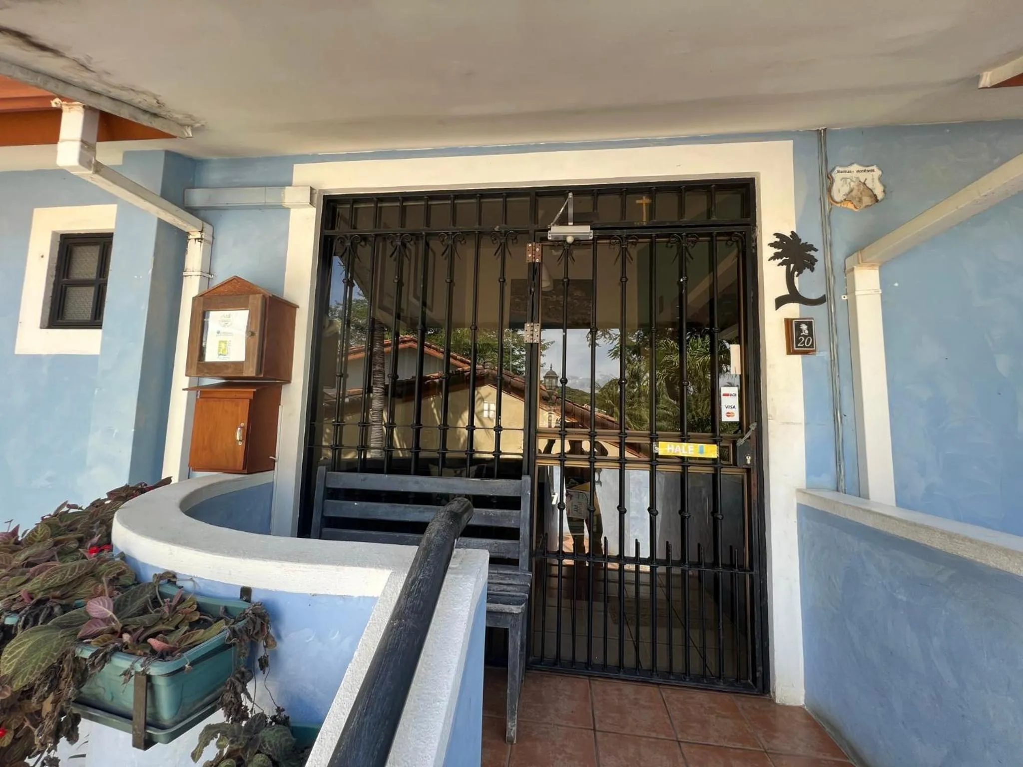 Lobby or reception in Tropical Gardens Suites and Apartments