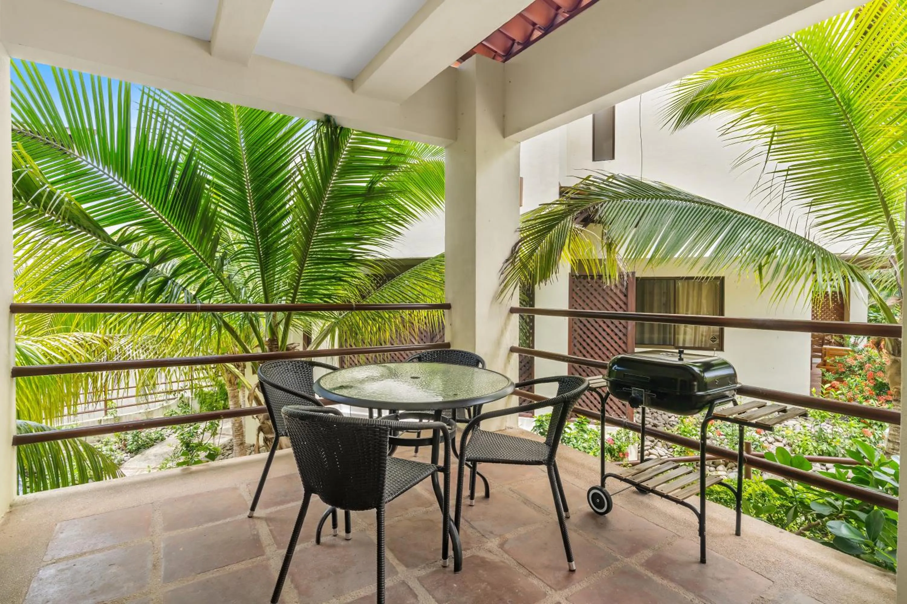 BBQ facilities in Tropical Gardens Suites and Apartments
