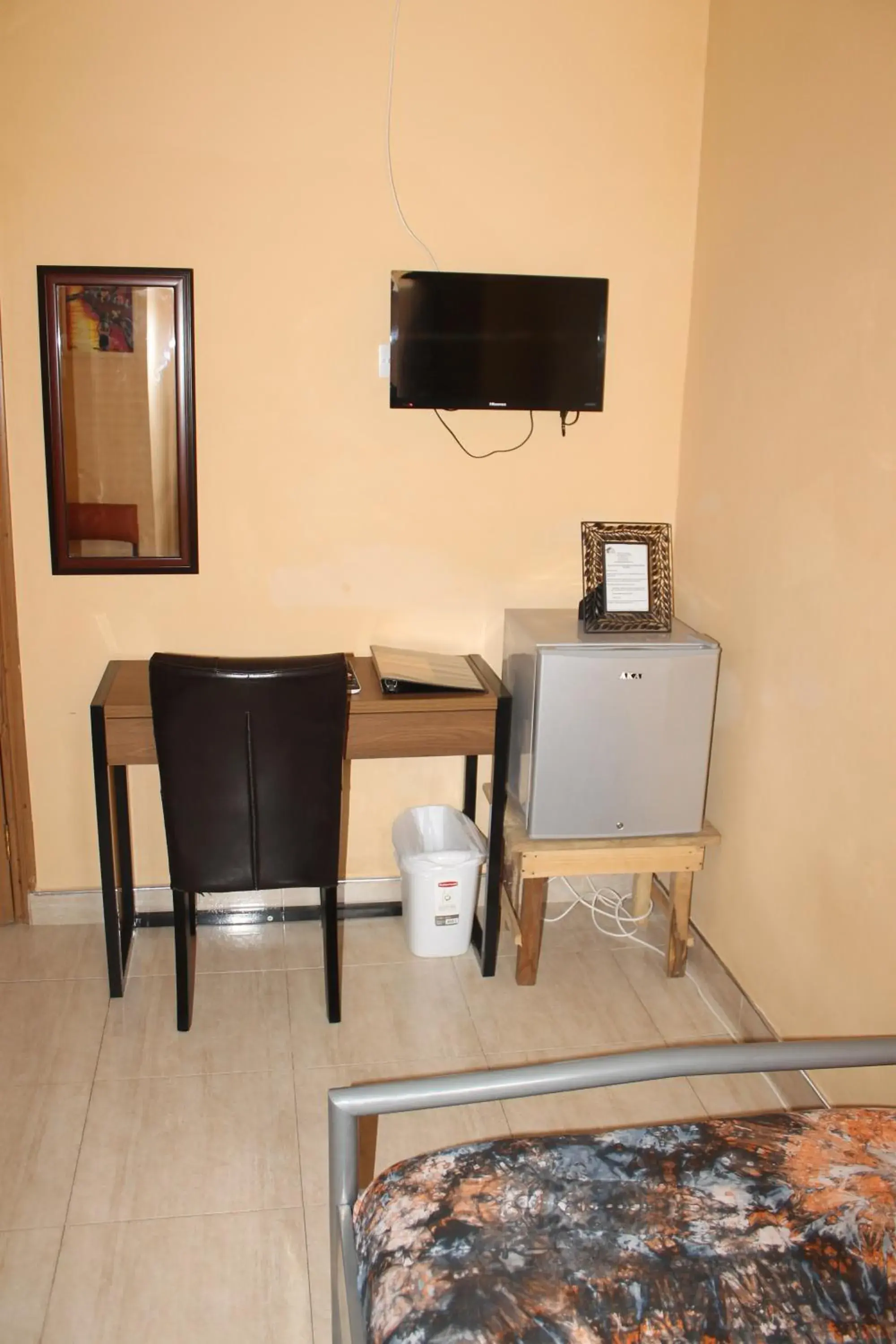 Deluxe Single Room in Jesiwa B's Little Palace Deluxe Single Room in Jesiwa B's Little Palace