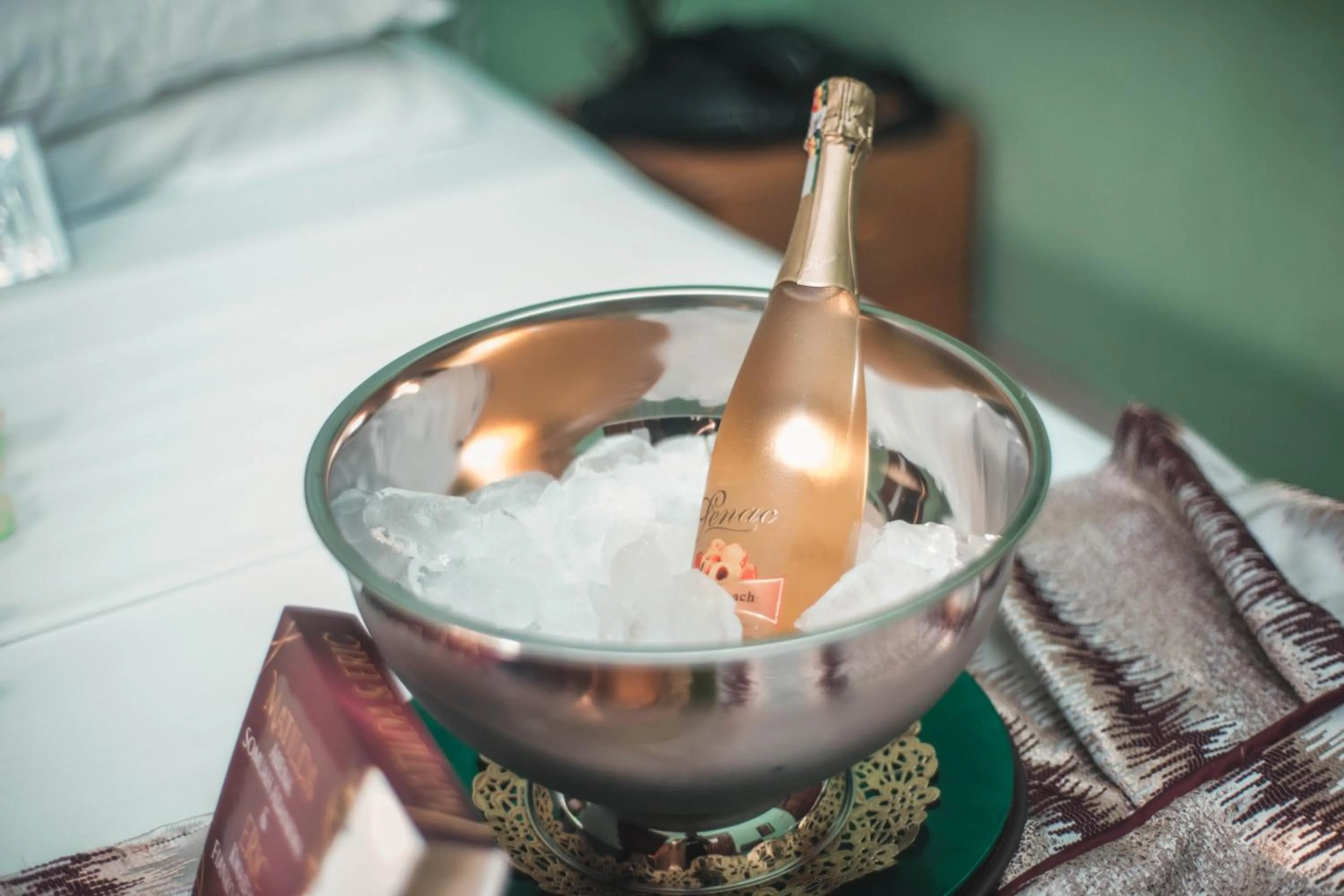 Drinks in Jesiwa B's Little Palace