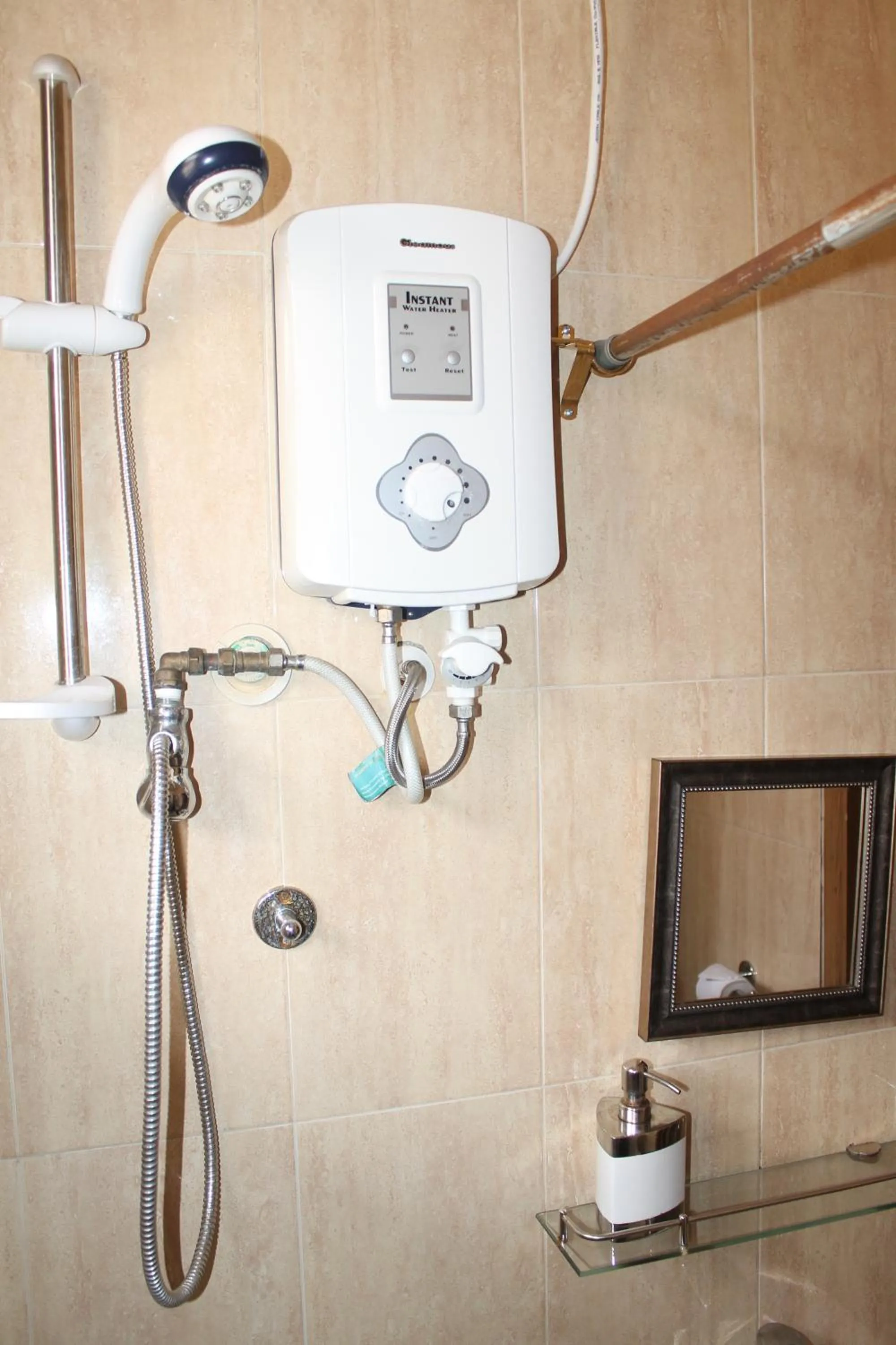 Bathroom in Jesiwa B's Little Palace