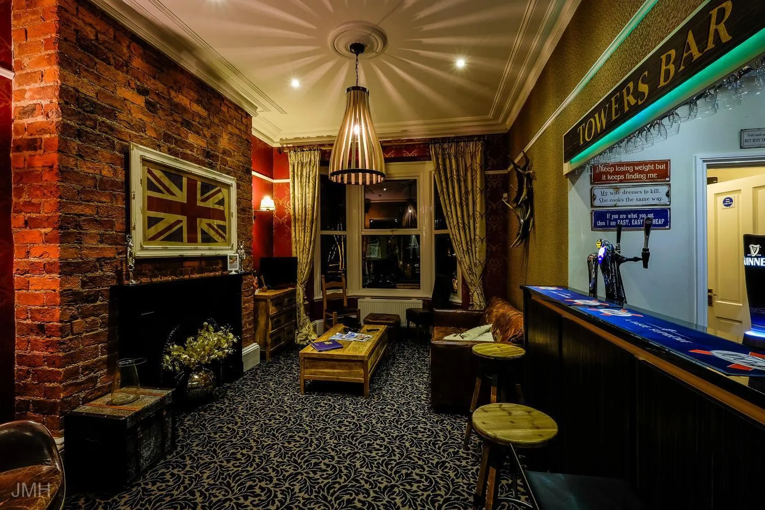 Lounge or bar in Hedley House Hotel & Apartments