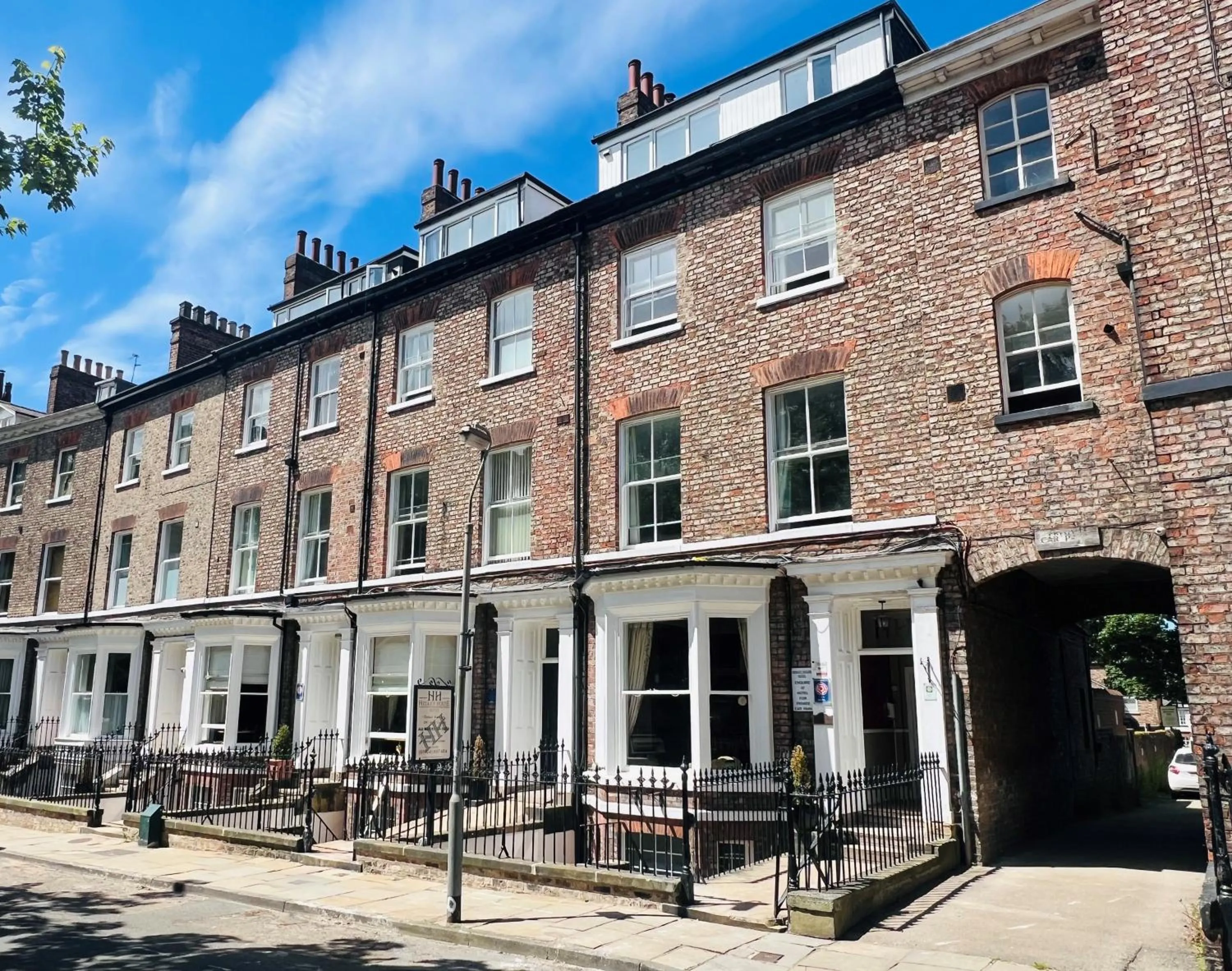 Property building in Hedley House Hotel & Apartments