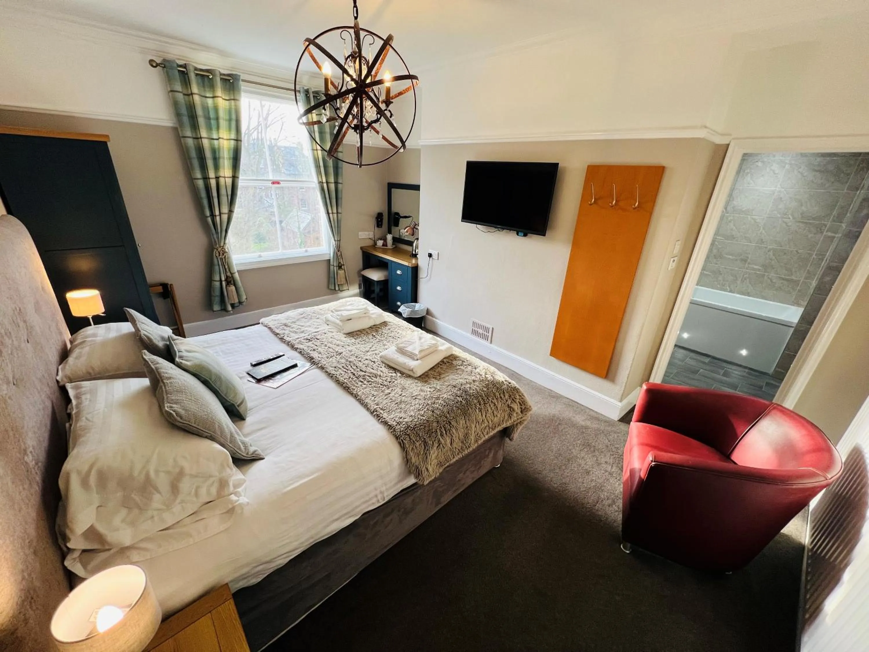 Bed in Hedley House Hotel & Apartments