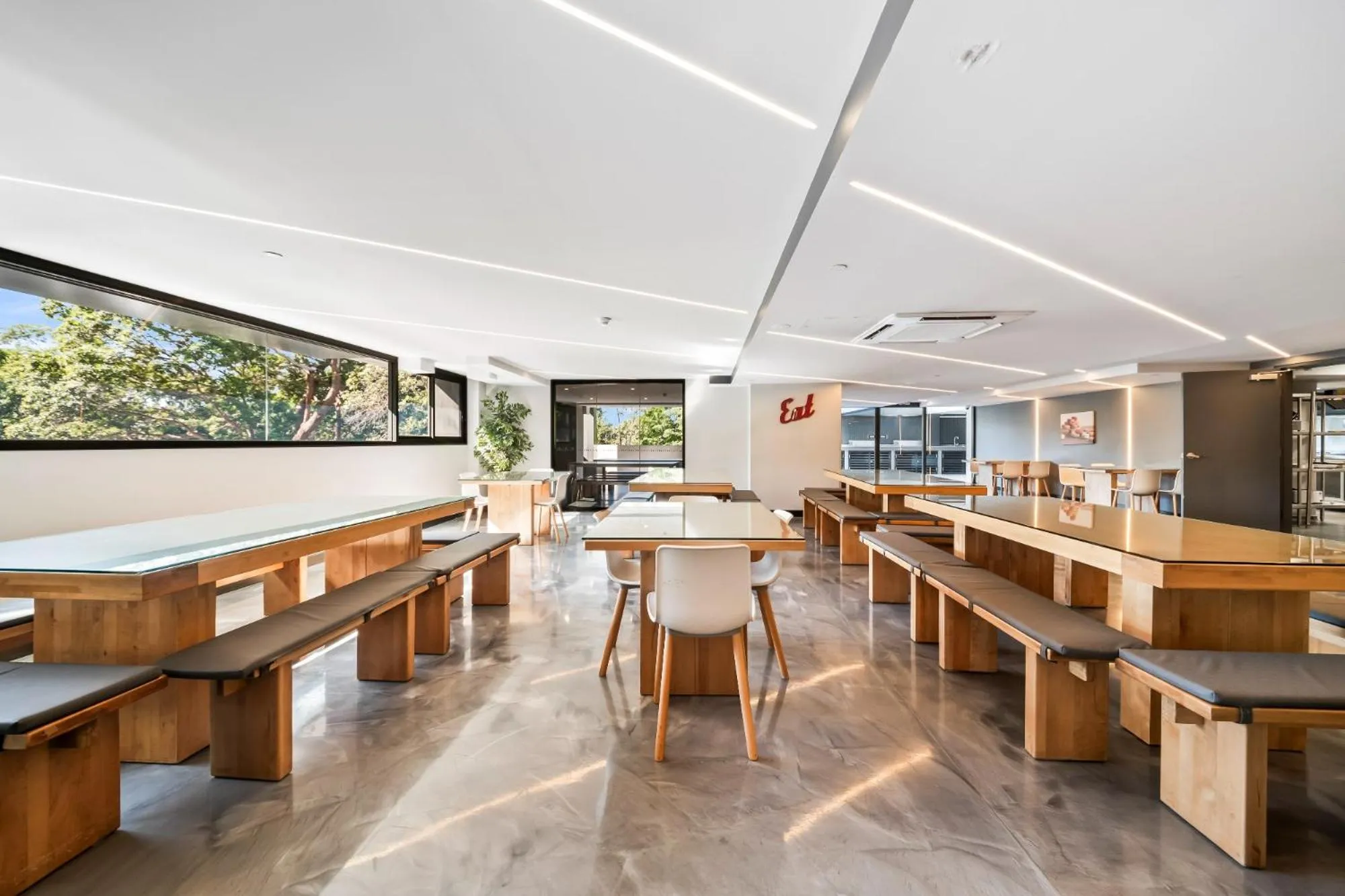 Property building in Studio 8 Residences - Adults Only