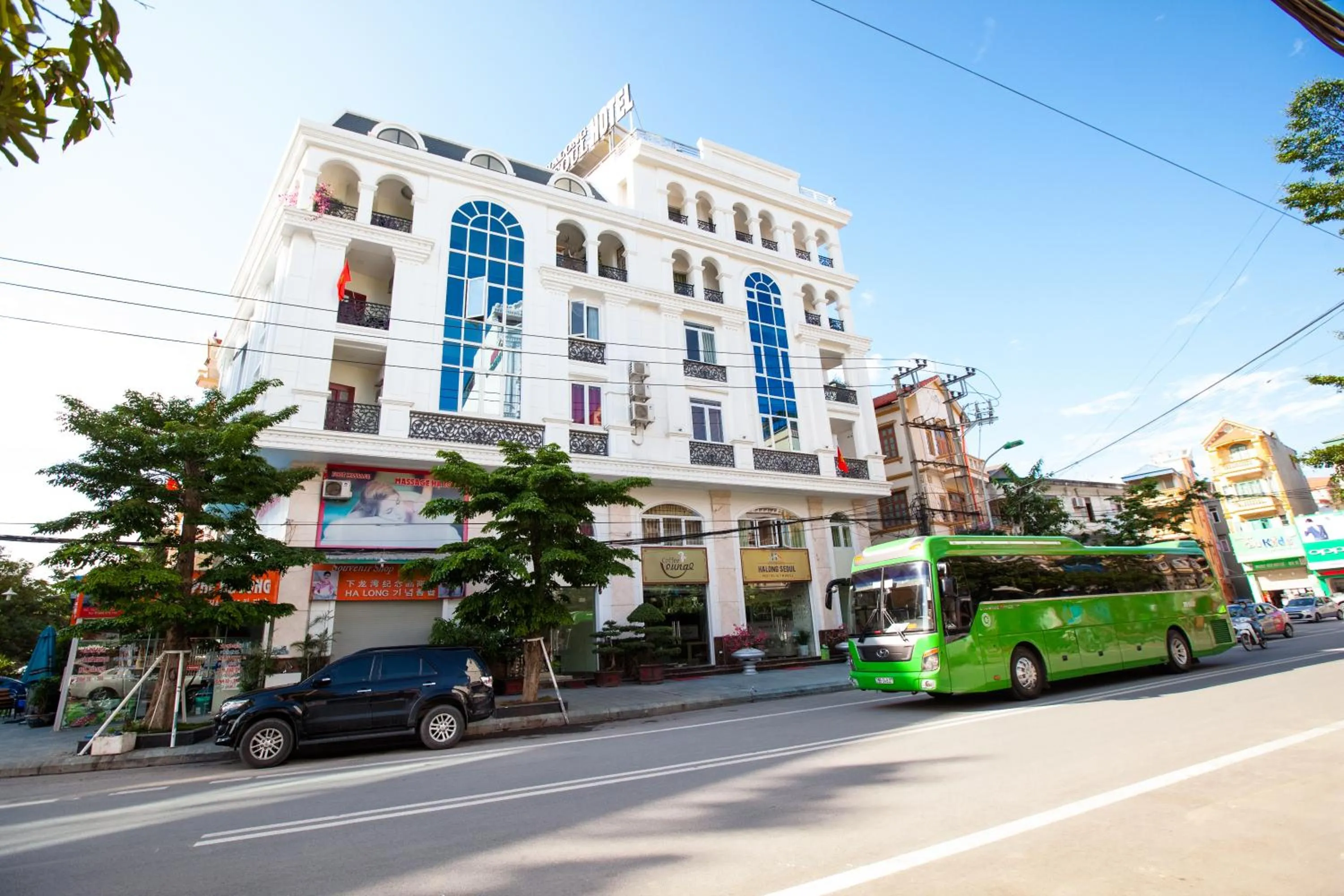Neighbourhood in HalongSeoul Hotel