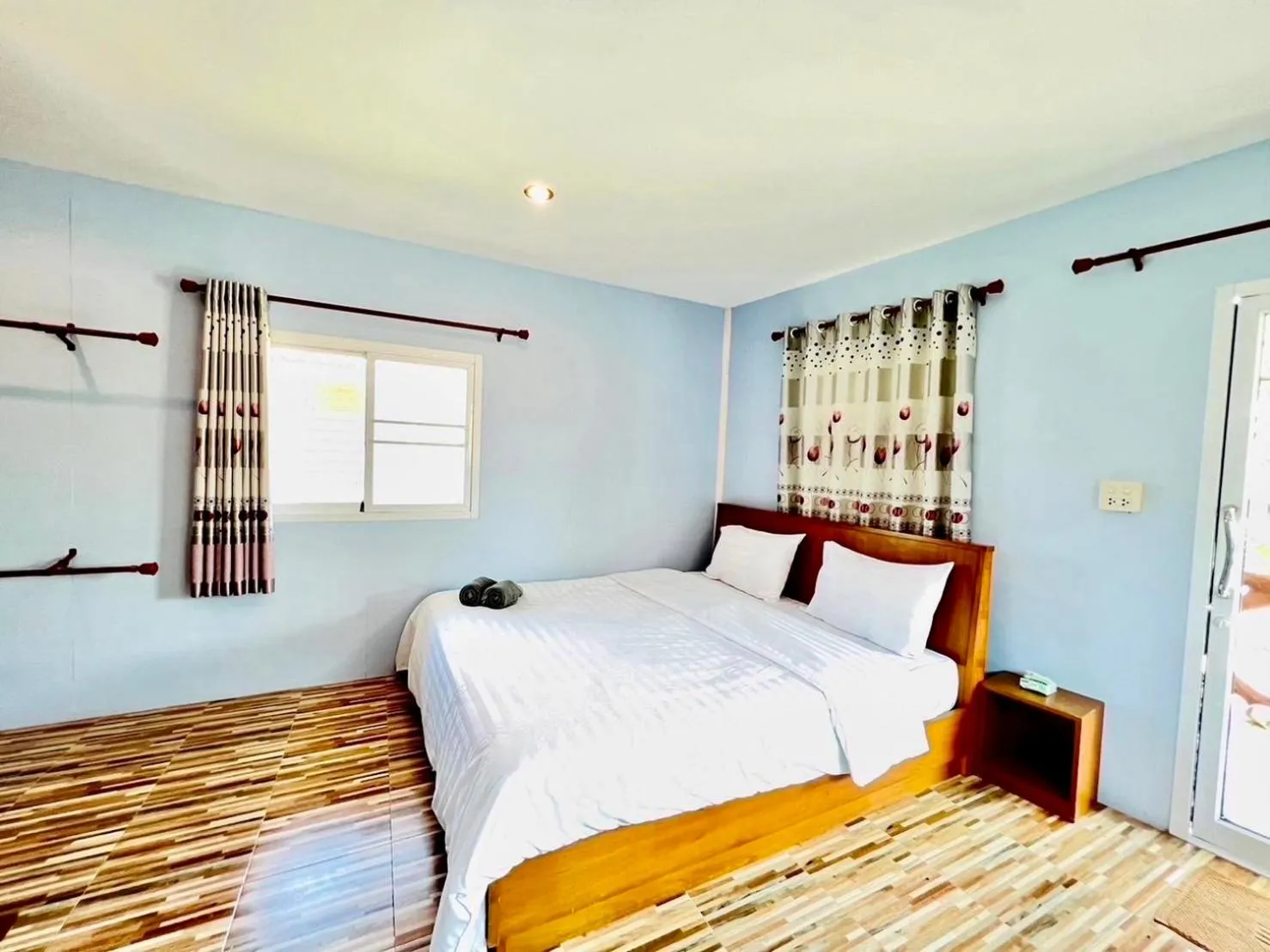 Bed in Sai Klong Song Lae Resort Pakpra Phatthalung