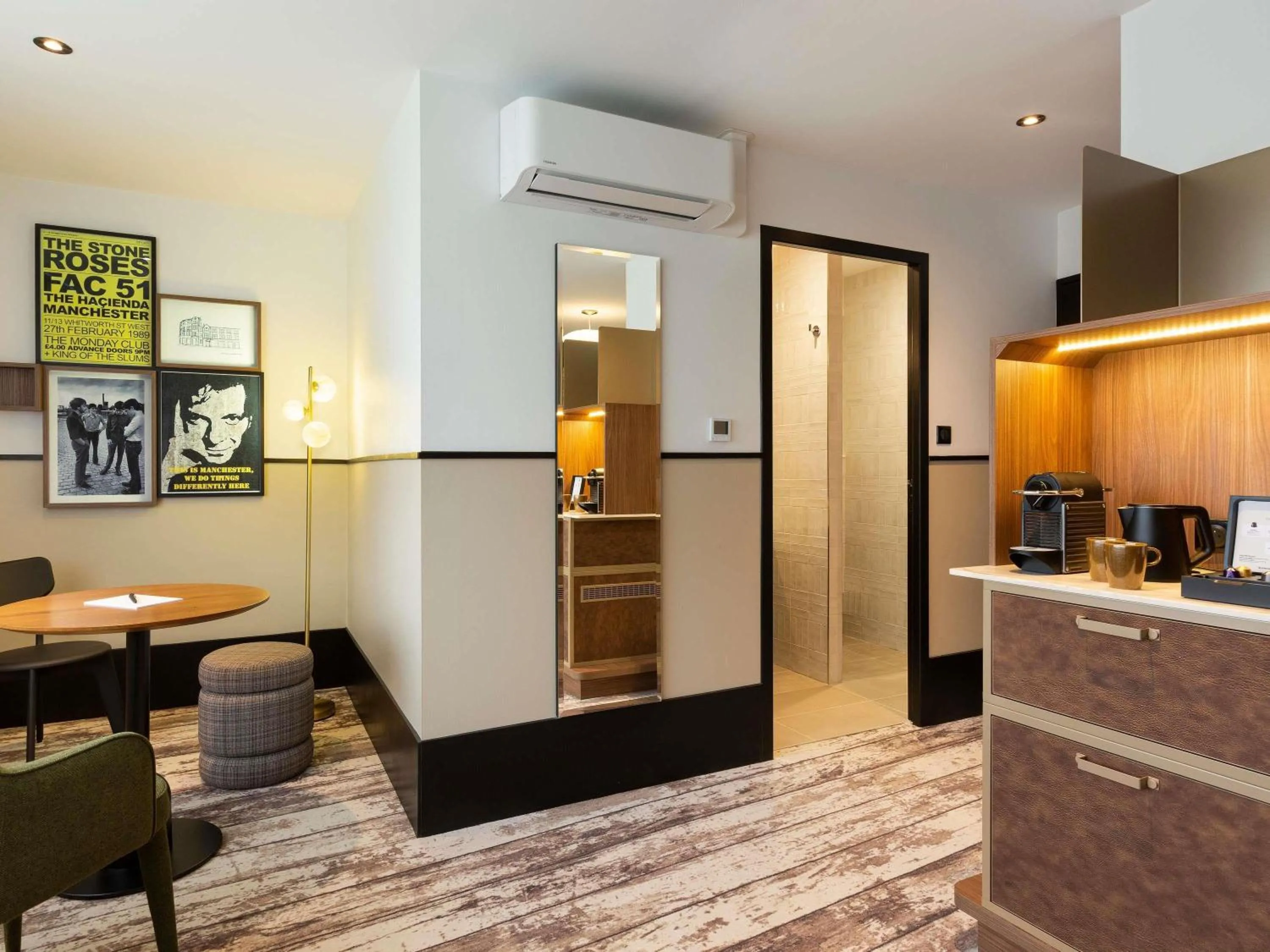 Bedroom in Hotel Les Capitouls Toulouse Centre - Handwritten Collection