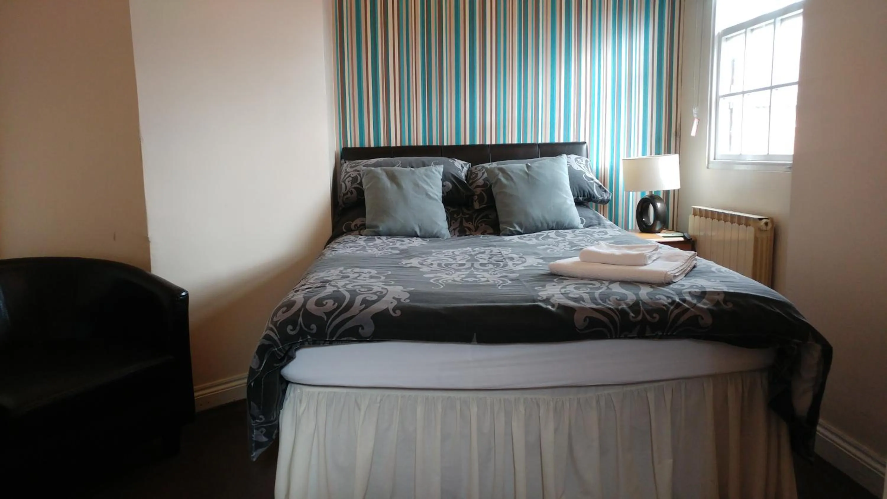 Bed in The Three Horseshoes