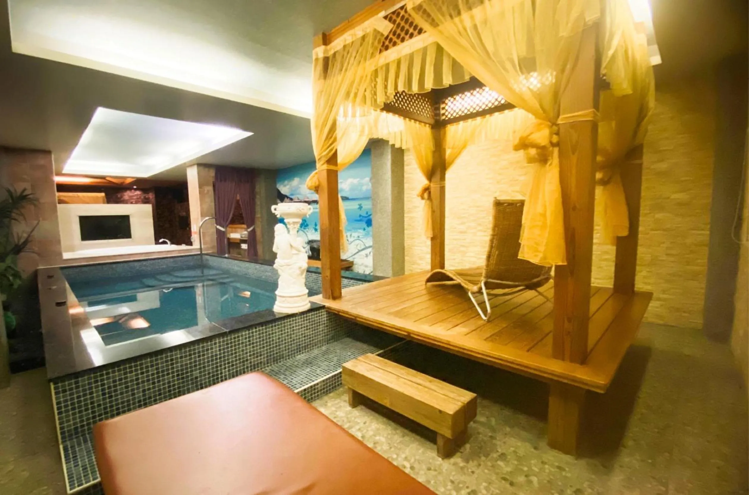 Pool view in Hua Xiang Motel