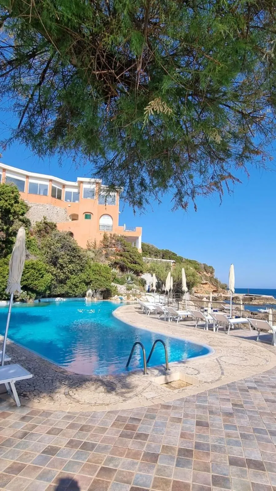 Swimming pool in Hotel Punta Rossa