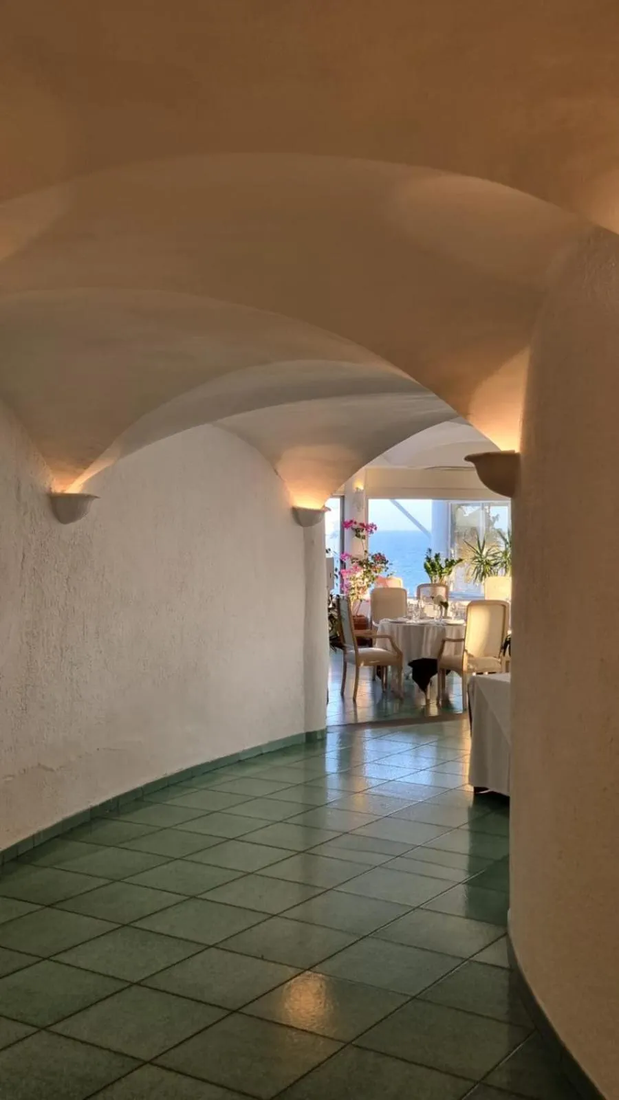 Restaurant/places to eat in Hotel Punta Rossa