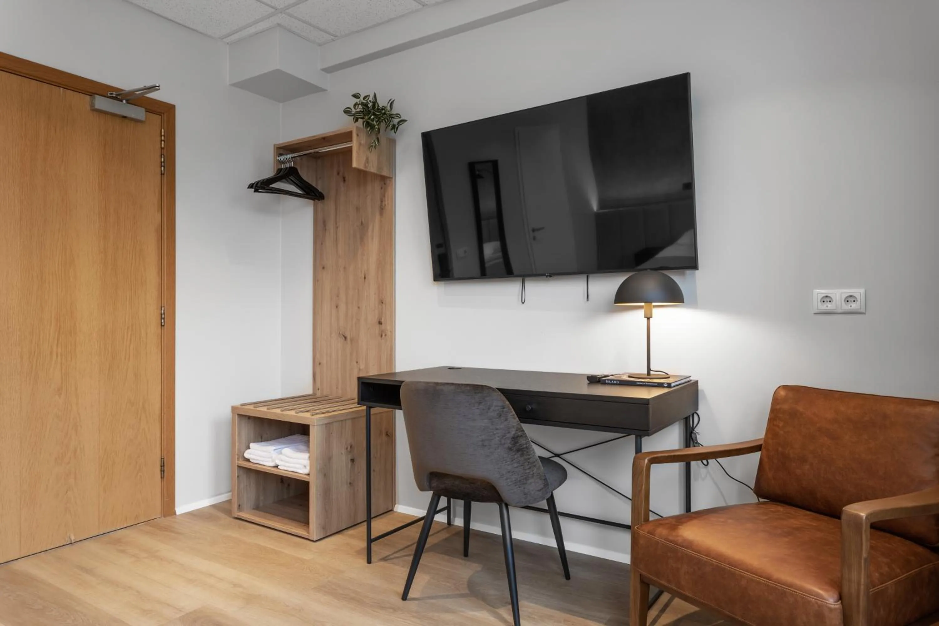 TV and multimedia in Alva Hotel Brautarholt